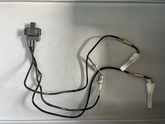 Original Mercedes Benz Temperatursensor A2479004019 NEU
