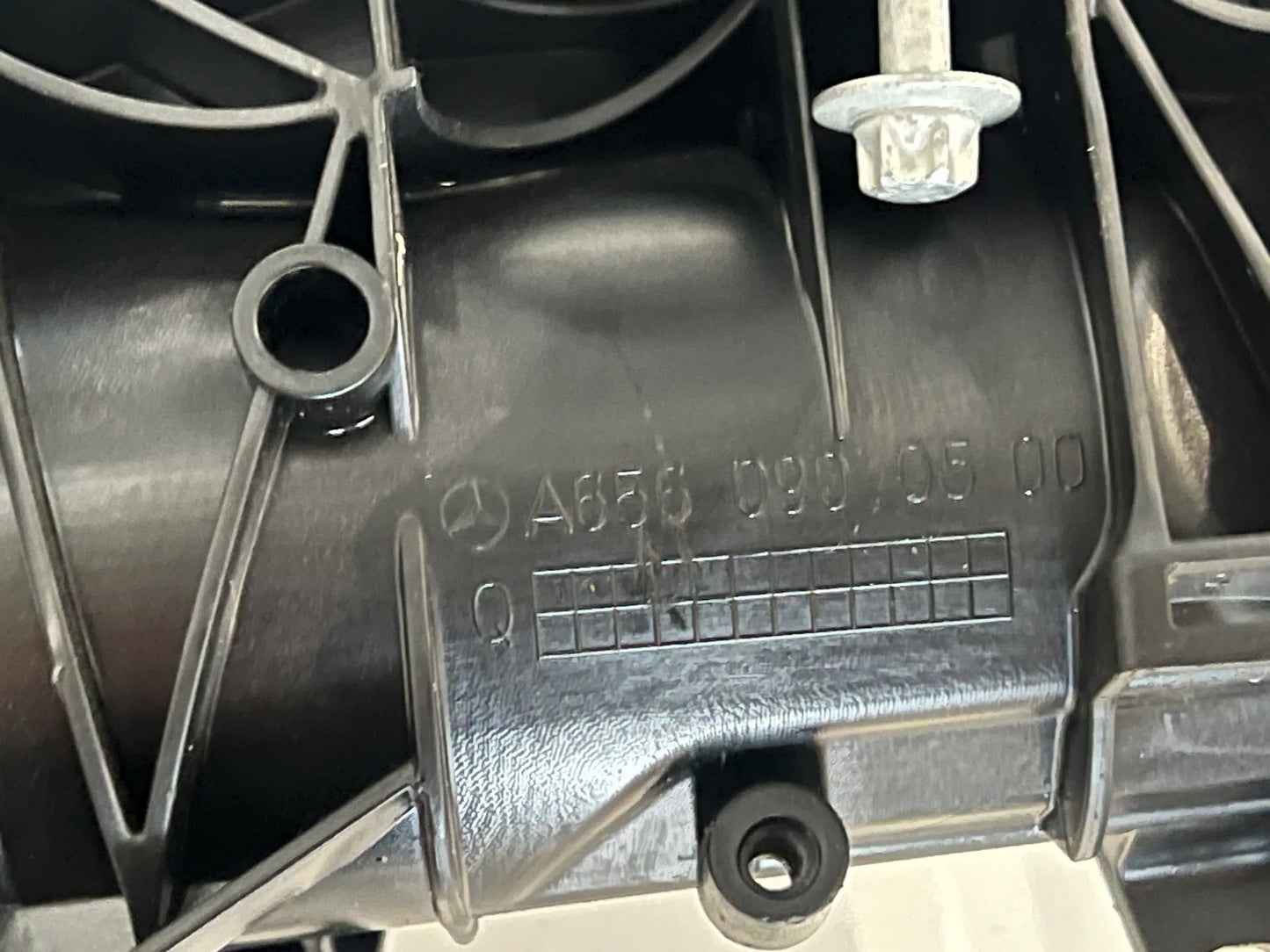 Mercedes Benz OM656 Ansaugbrücke Ladeluftverteiler+Stellmotor A6560900500