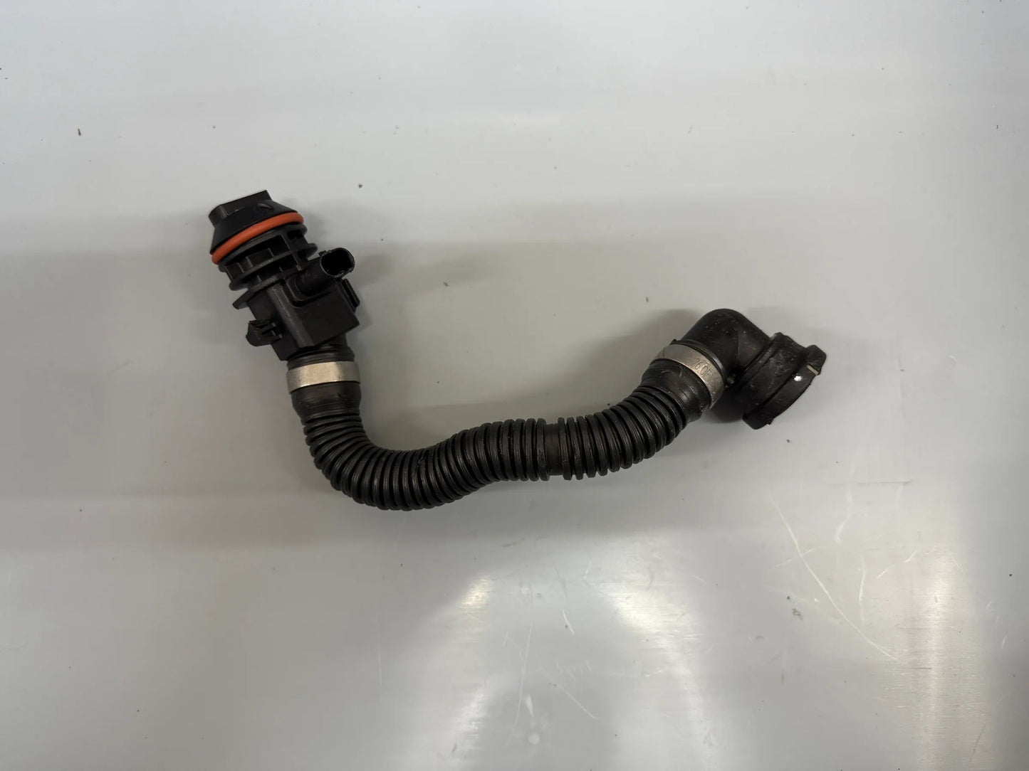 Original Mercedes Benz Entlüftungsschlauch A6540104201 NEU