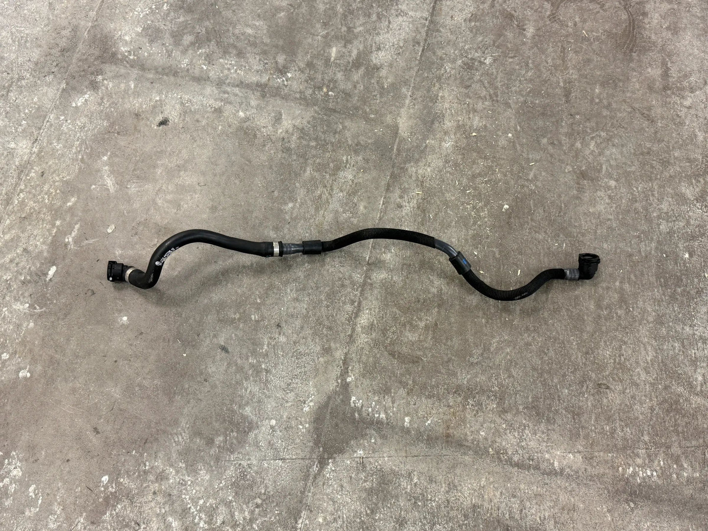 Original BMW Schlauch Kühlmittelkühler 9471113 NEU