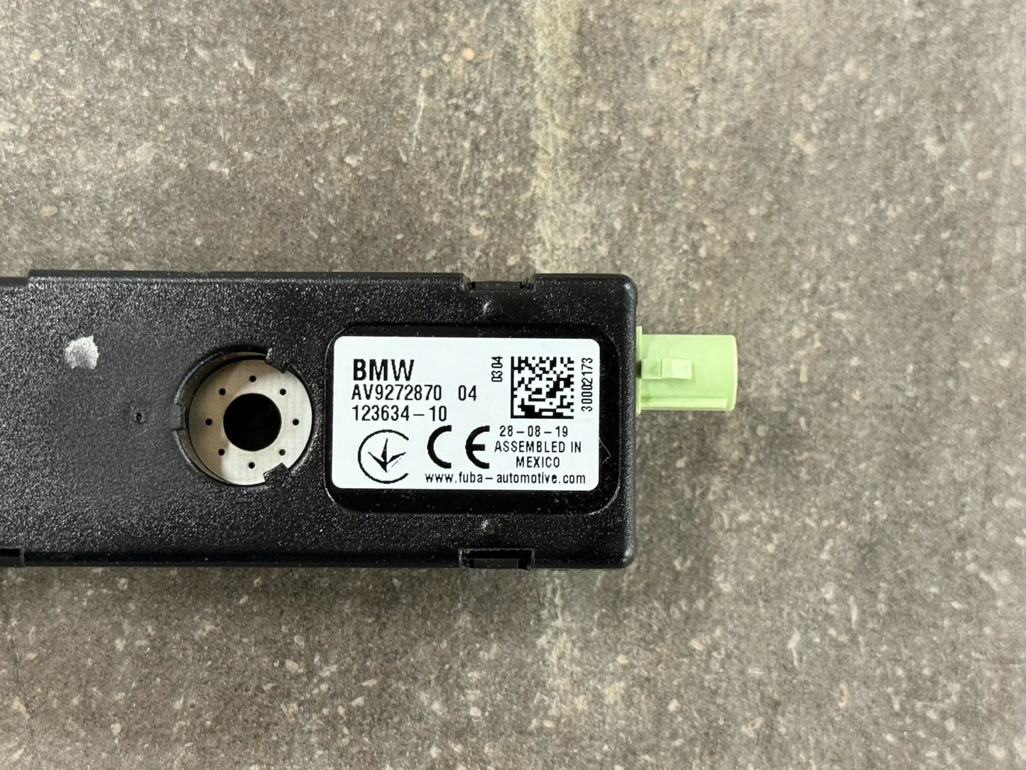 Original BMW i12 i15 i8 Antennenverstärker Diversity 9272870 65209272870 NEU
