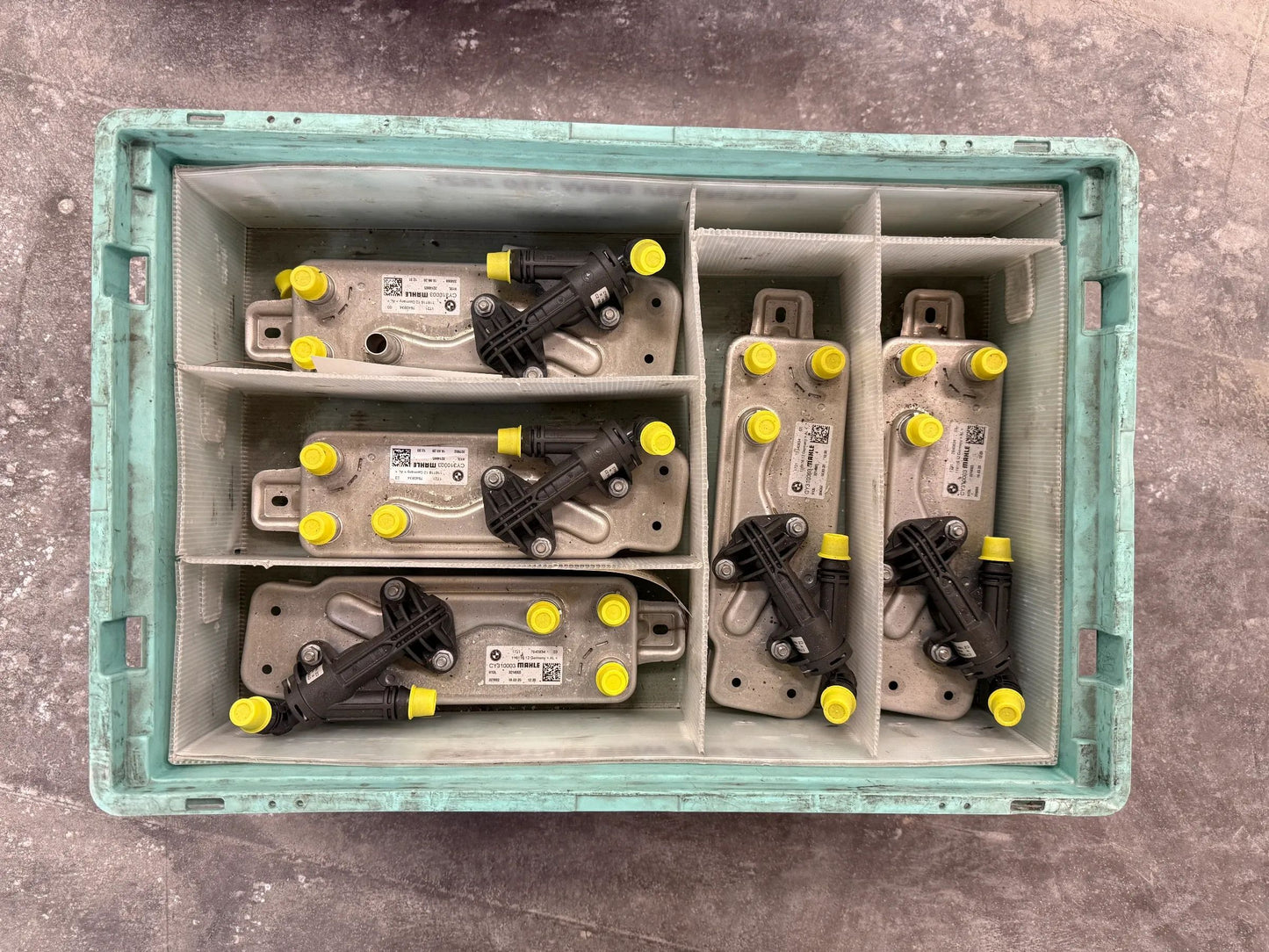 Original BMW I12 i15 i8 Getriebeölkühler 7640834 17217640834 NEU