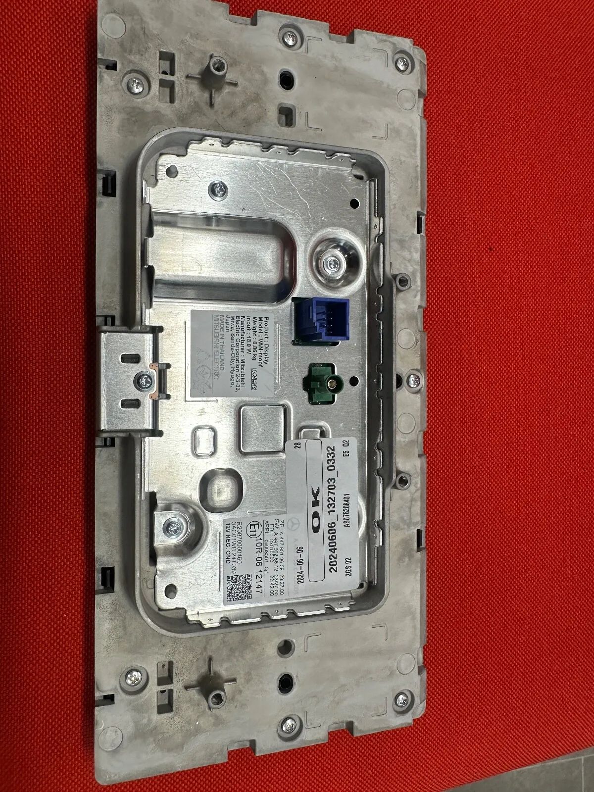 ORIGINAL Mercedes-Benz Display Steuergerät Sprinter W907 Bildschirm A9078208401