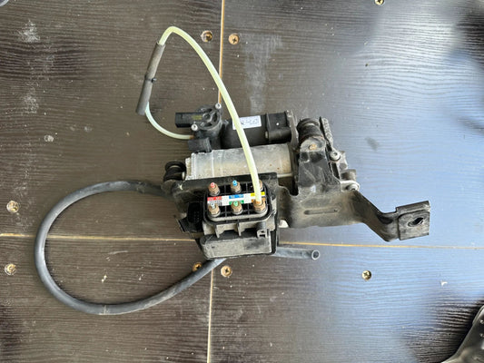 Original Mercedes-Benz ML/GLE W166 C292 Kompressor Airmatik NEU