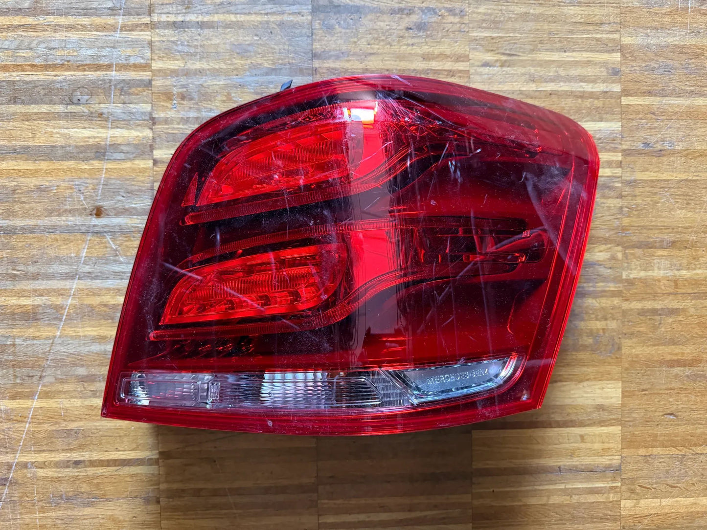 Original Mercedes-Benz C-Klasse GLK X204 W204 Scheinwerfer A2049060657