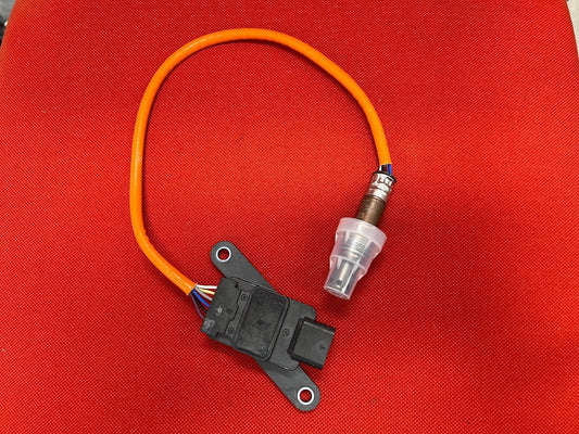 Original Mercedes Benz NOx Sensor A0009055813 NEU