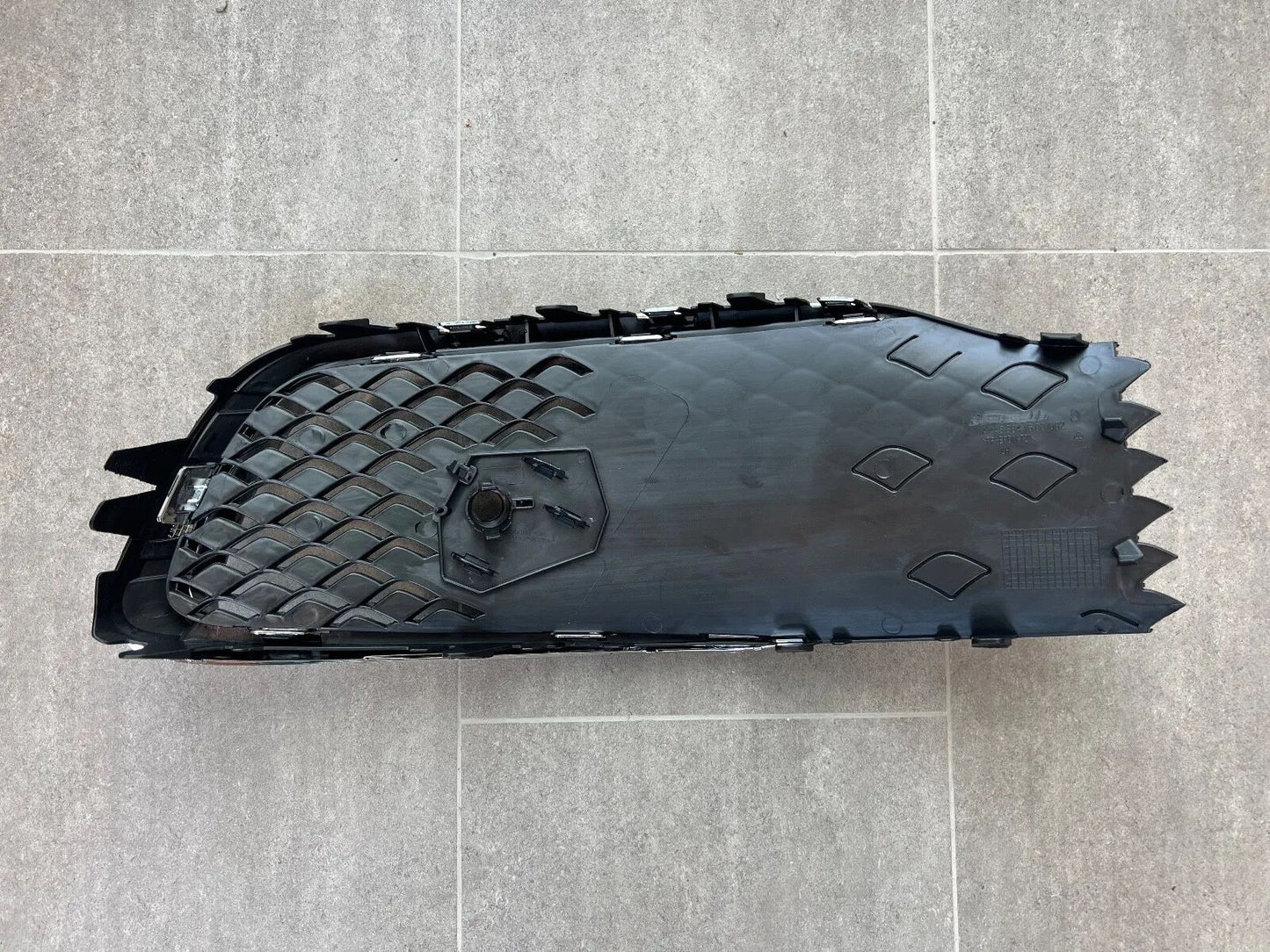 Mercedes Benz V-Klasse W447 Kühlergrill für Stoßstange vorne links A4478802401