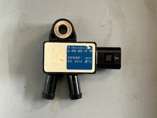ORIGINAL Mercedes Benz Drucksensor A0009051219 NEU