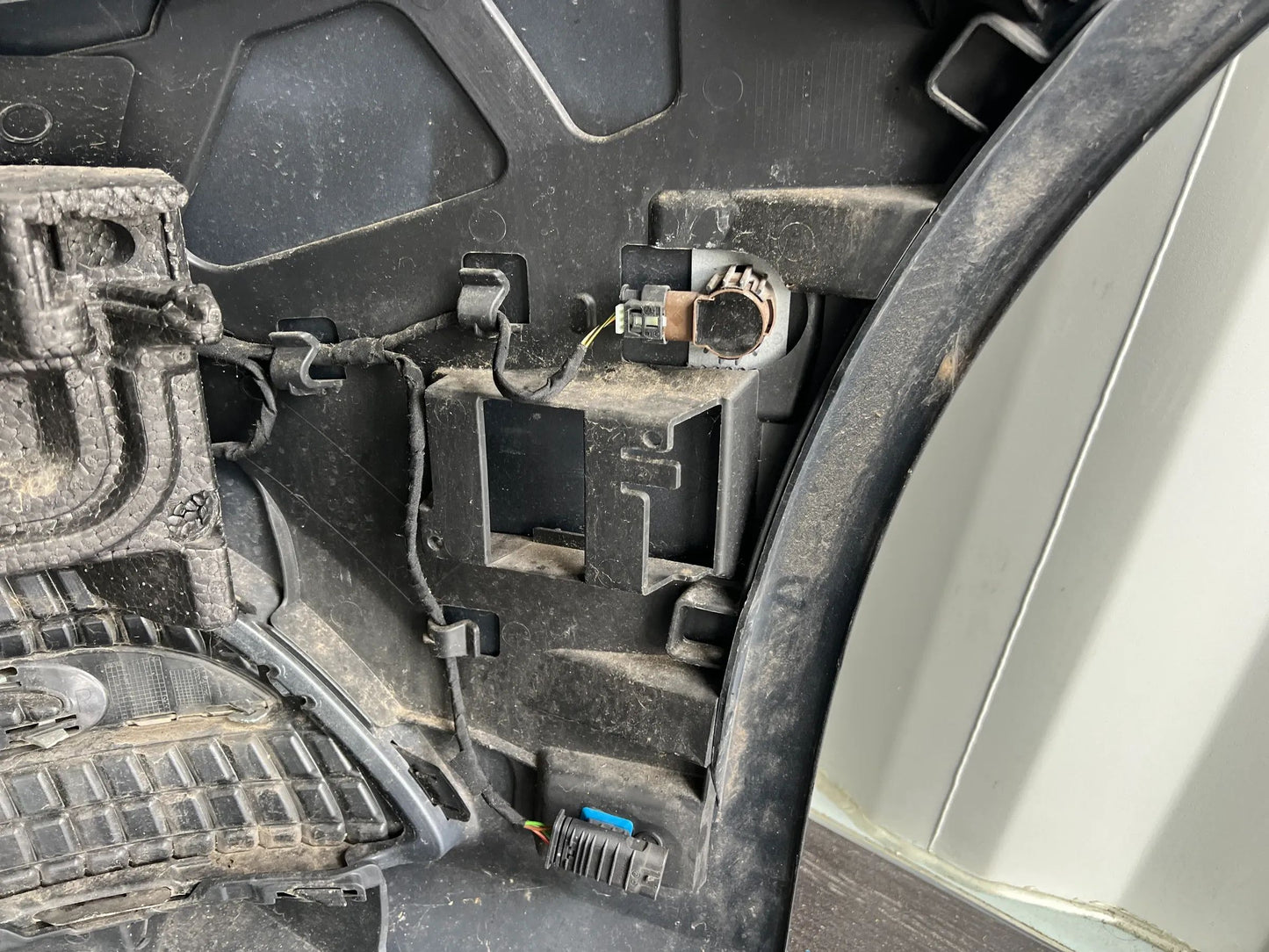 Original Mercedes Benz S-Klasse W222 Stoßstange Stoßfänger vorne 9183 Schwarz NE