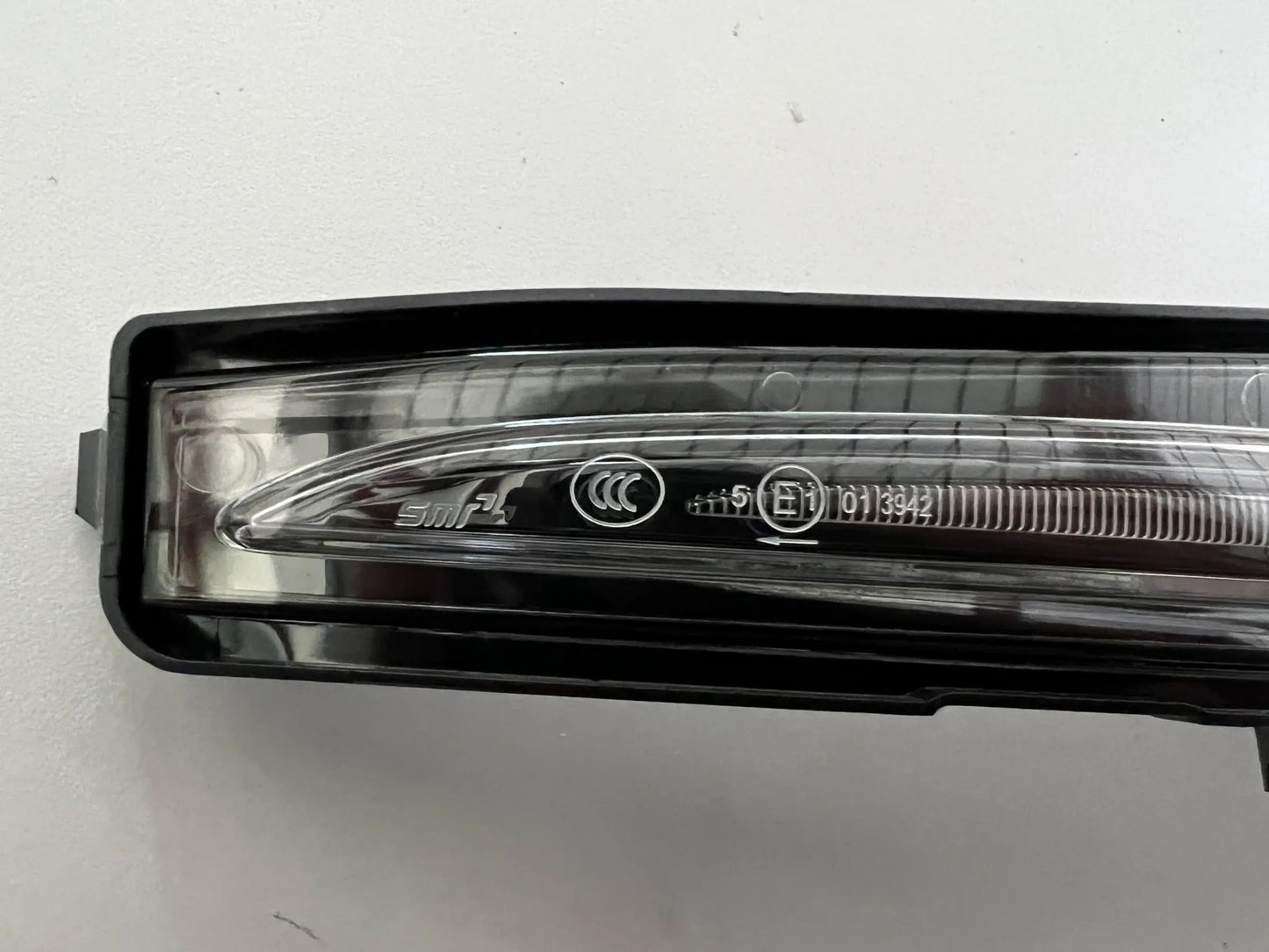 ORIGINAL Mercedes Benz V-Klasse Aussenspiegel Blinker A0999060701 links NEU