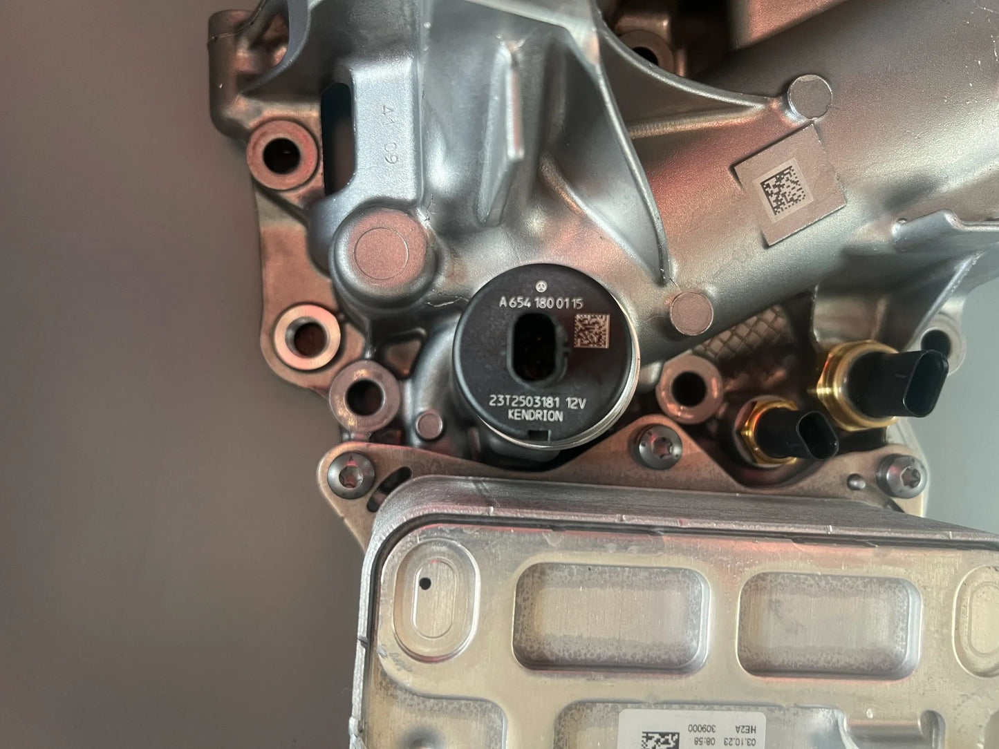 Original Mercedes-Benz Ölkühler mit Ölfilter A6541800265 OF245-08 NEU