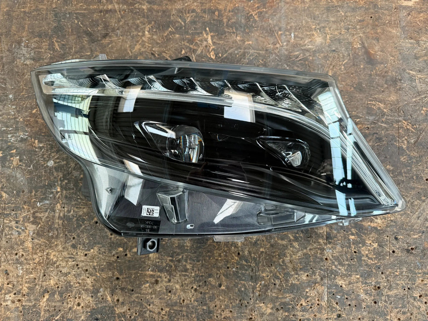 Mercedes-Benz V-Klasse/Vito W447 Frontscheinwerfer Rechts LED A4479063301 NEU