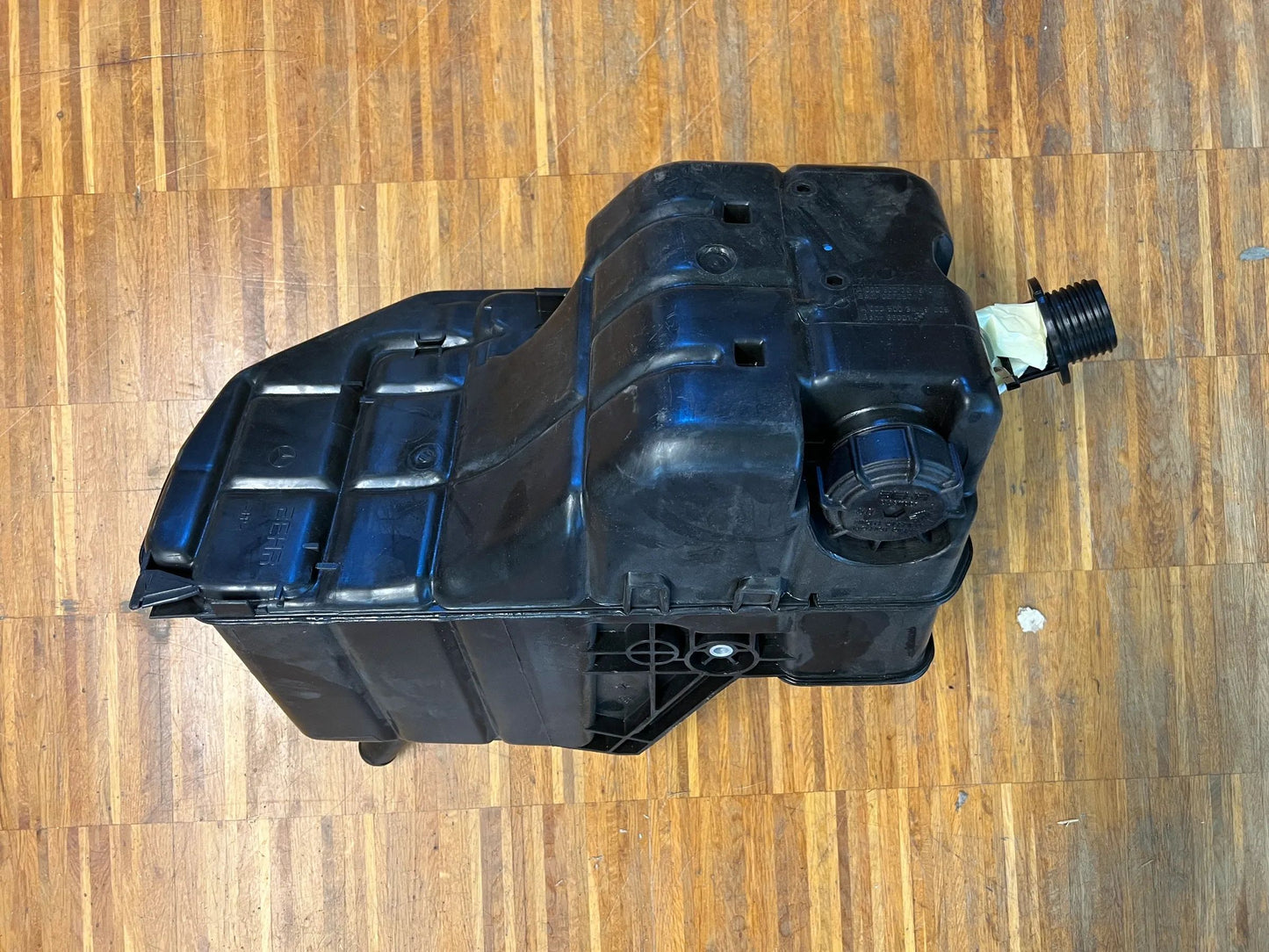 Original Mercedes-Benz MP1 MP2/MP3 Ausgleichs-Kühlwasserbehälter A0005003049