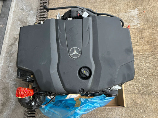 Original Mercedes Benz OM 651 Motor Diesel A651010912 NEU