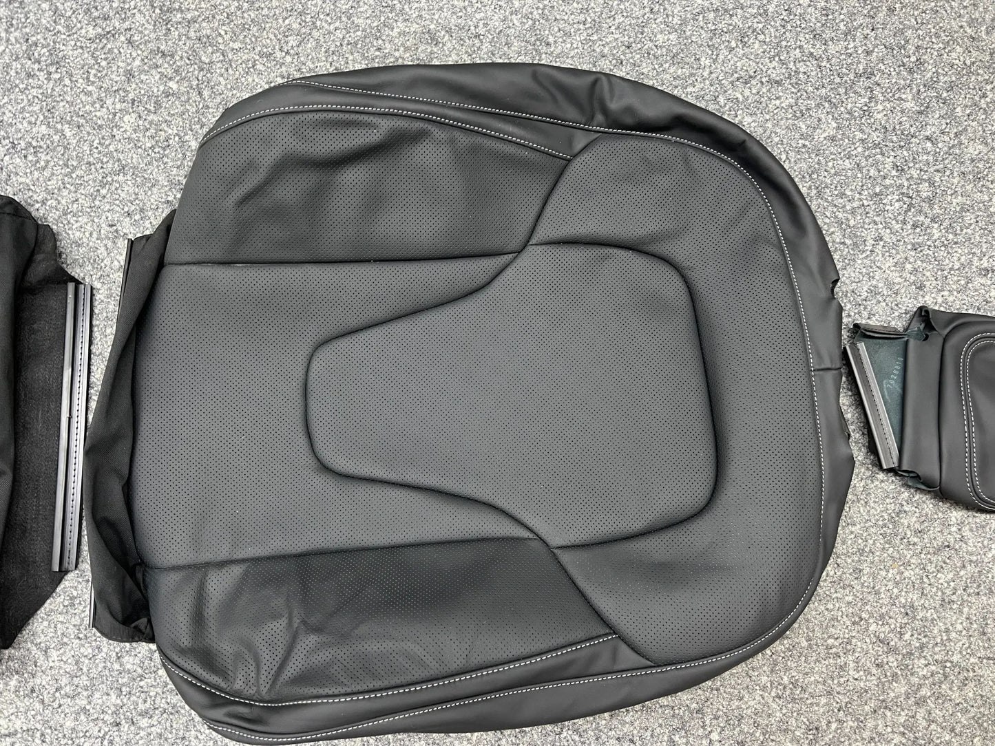 2 X Mercedes-Benz V-Klasse/Vito W447 Sitzbezug Komplett NAPPA-LEDER Schwarz NEU