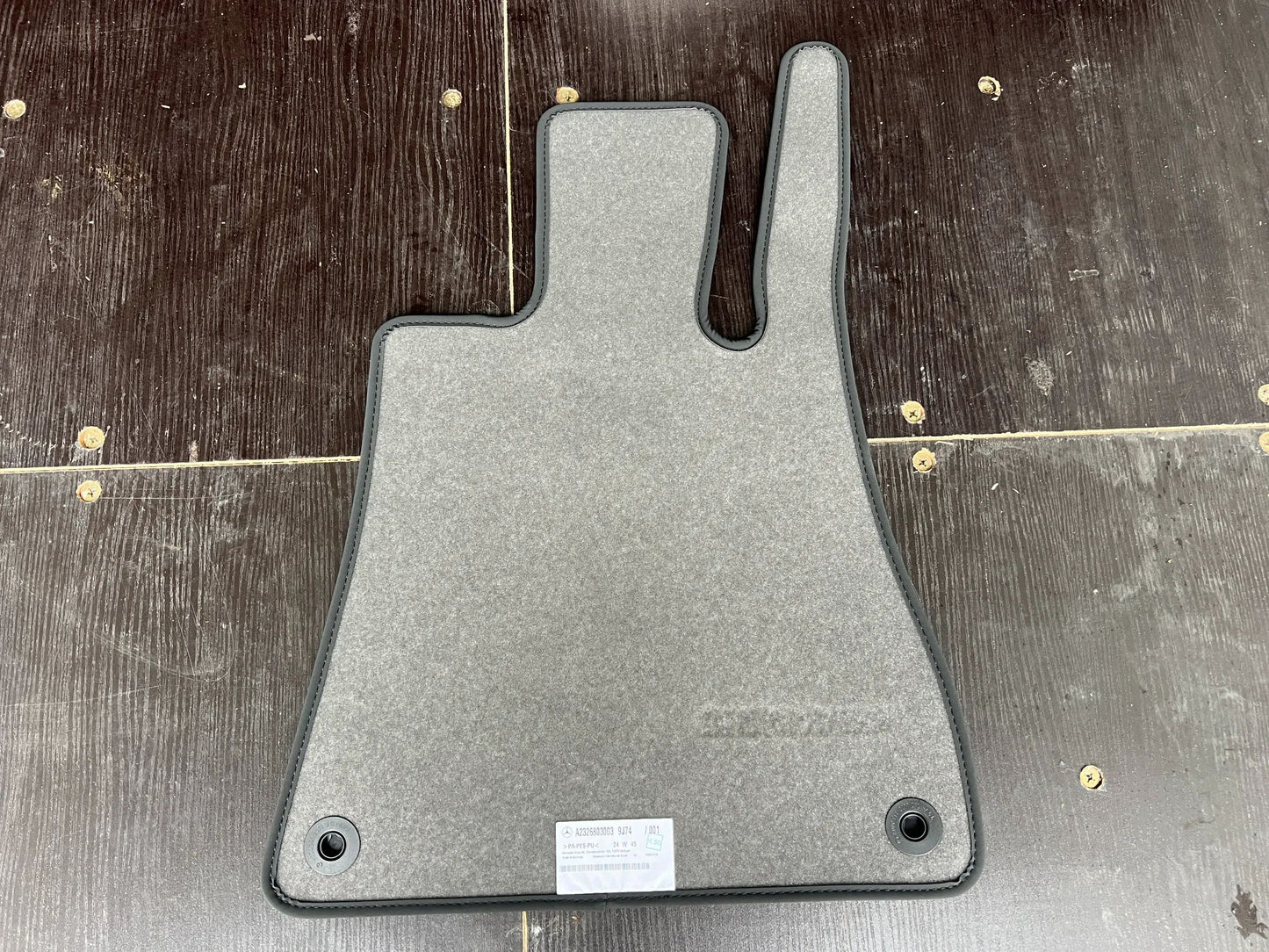 Original Mercedes-Benz SL 63 AMG W232 AMG-Fußmatten VL+VR A2326802703 NEU