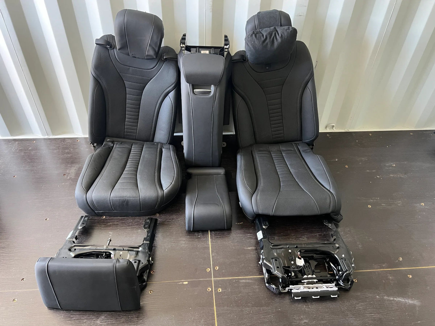 Original Mercedes-Benz S-Klasse W222 Sitze hinten Schwarz mit Armlehne NEU