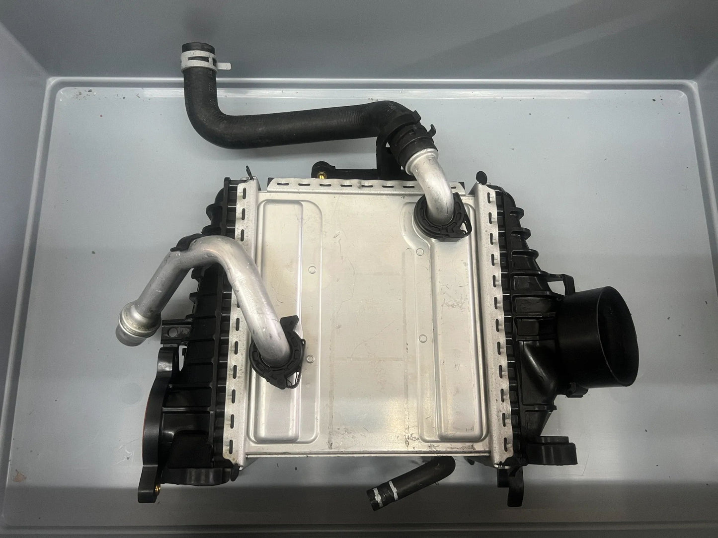Original Mercedes-Benz Ladeluftkühler A6540904201 NEU