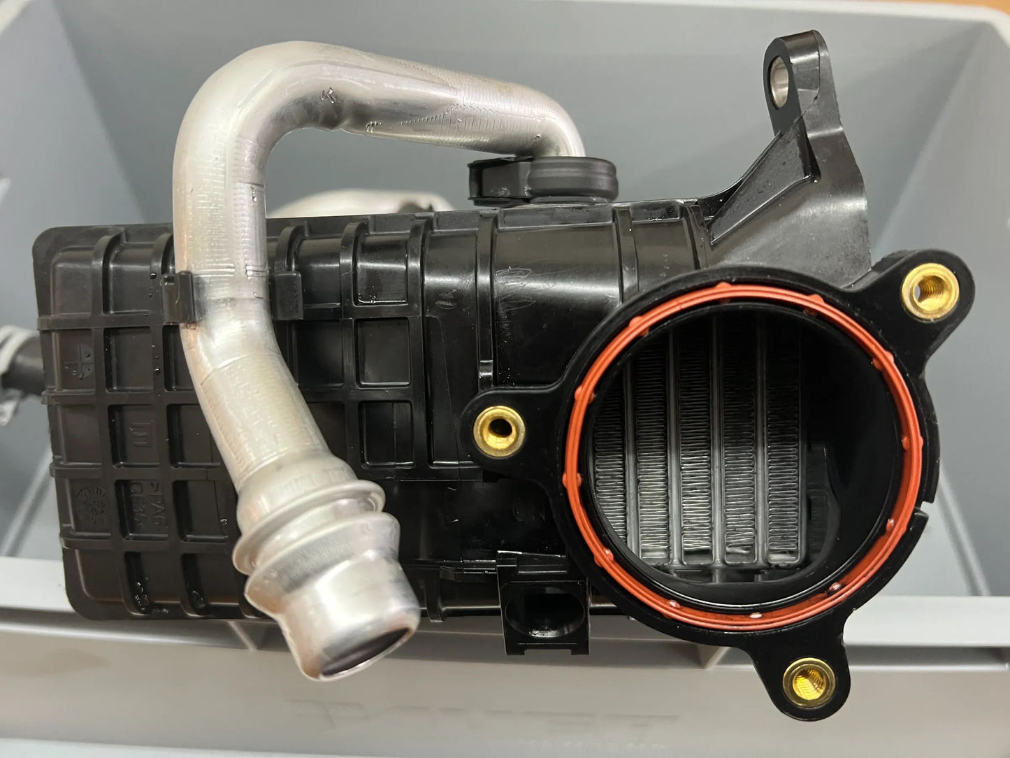 ORIGINAL Mercedes Benz OM 656 Ladeluftkühler A6560903900