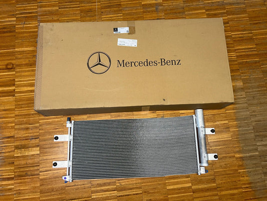 Original Mercedes-Benz Actros Kältemittelkondensator A9615000054 NEU
