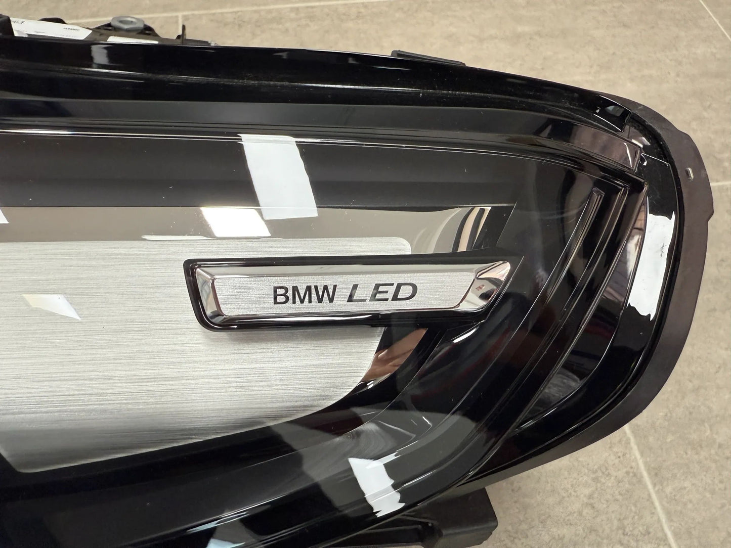Original BMW X1 U11 LED-Scheinwerfer Links mit Steuergerät 5A9A227 NEU