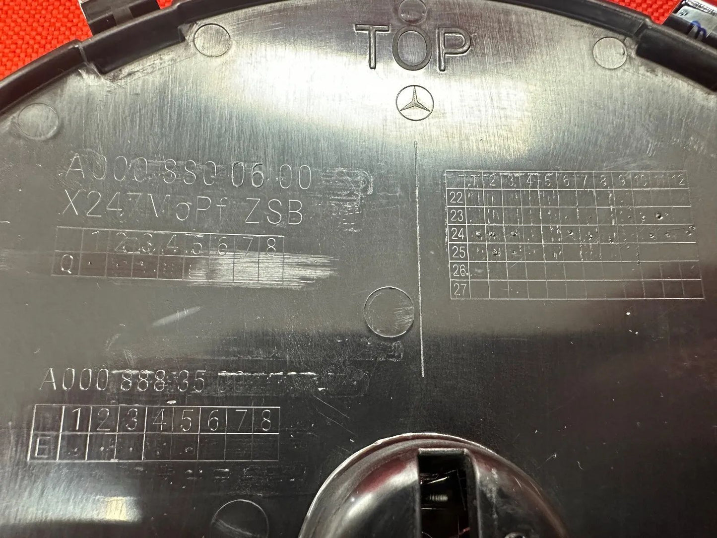 Mercedes-Benz Grundträger Grundplatte Stern Grill Kühlergrill Emblem A0008800600