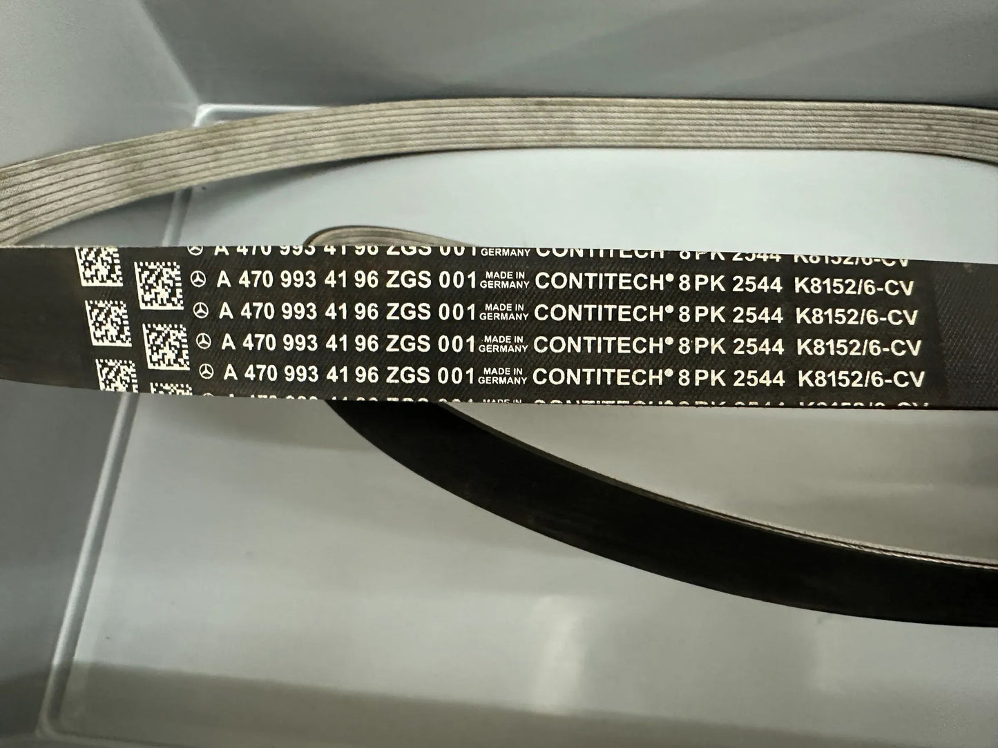 Original Mercedes-Benz Keilrippenriemen A4709934196 NEU