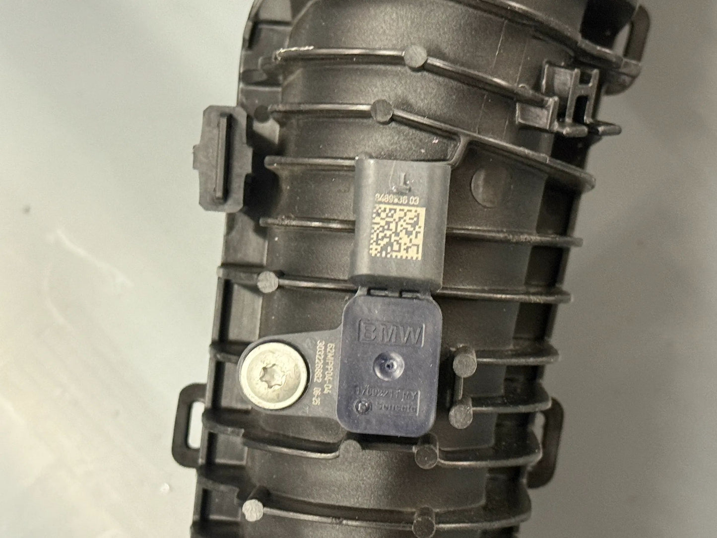 Original BMW Sauganlage 8487589 11618487589 NEU