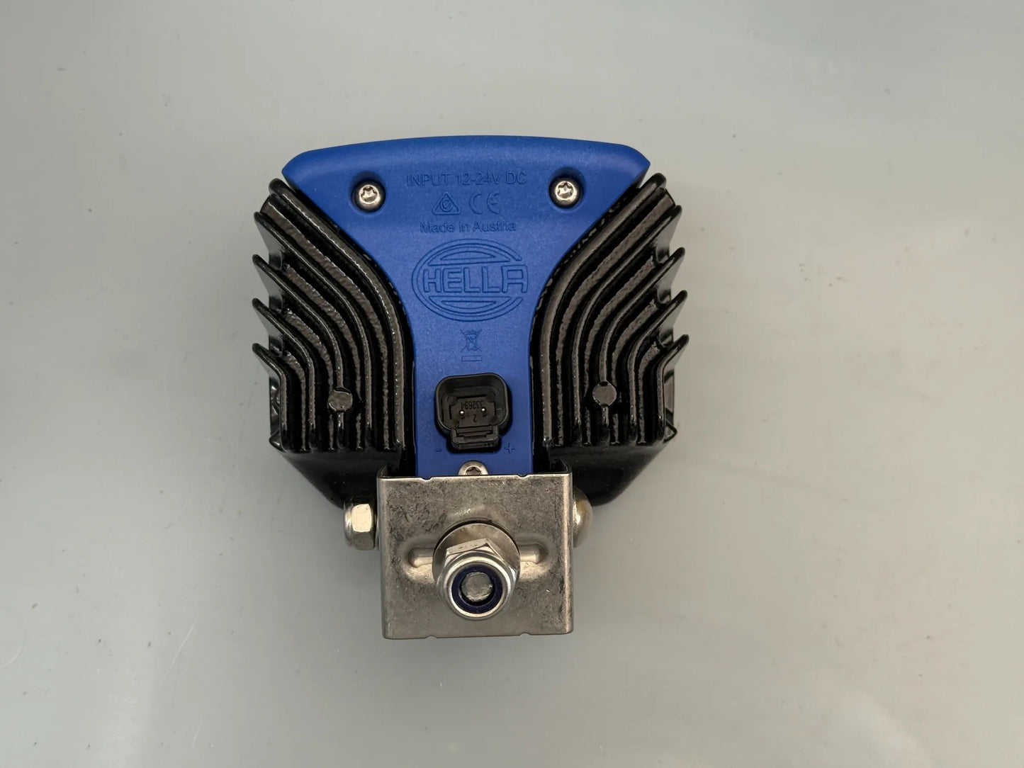 Original Hella Arbeitsscheinwerfer 1GA 996 188-001 NEU