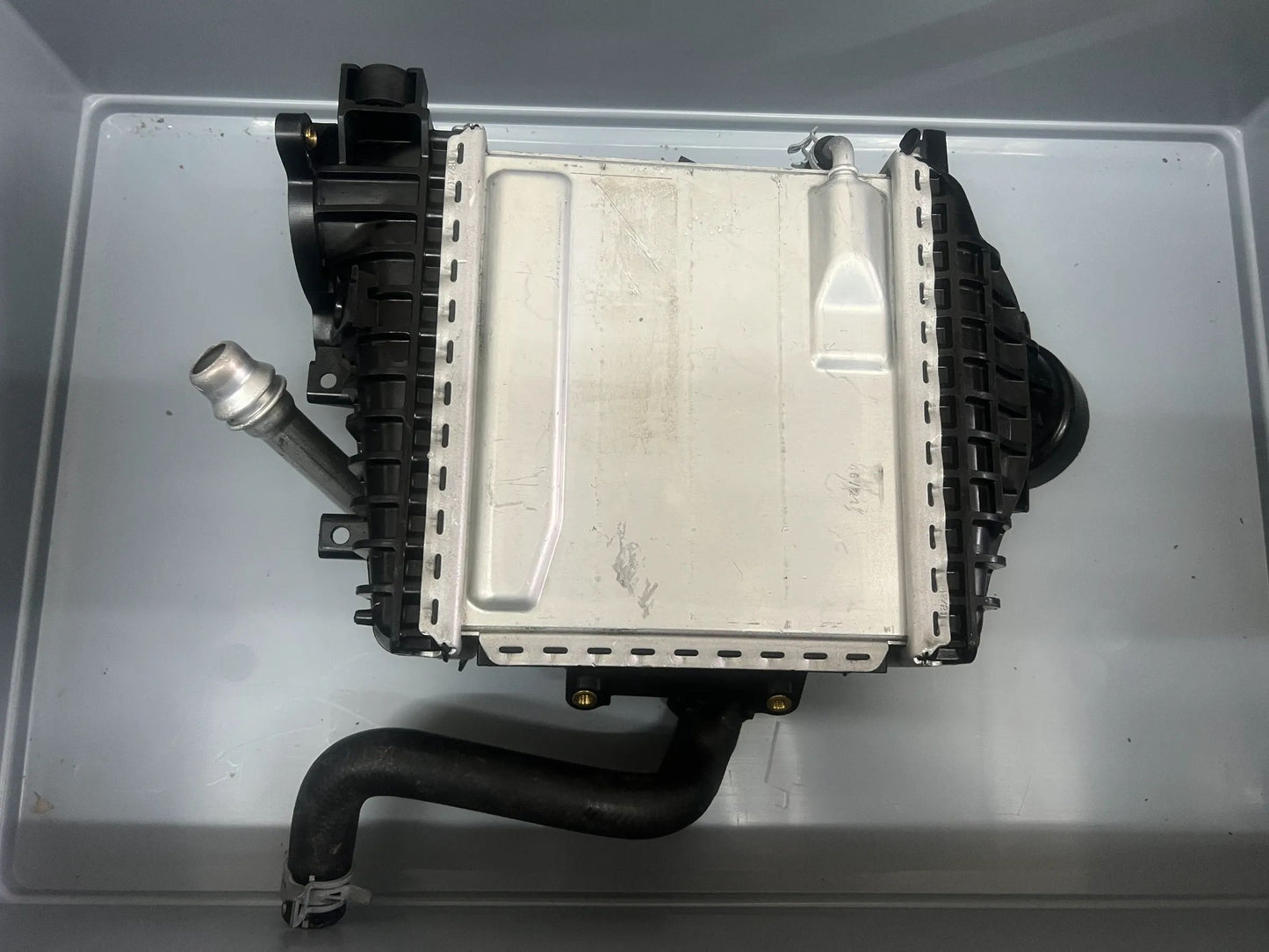 Original Mercedes-Benz Ladeluftkühler A6540904201 NEU