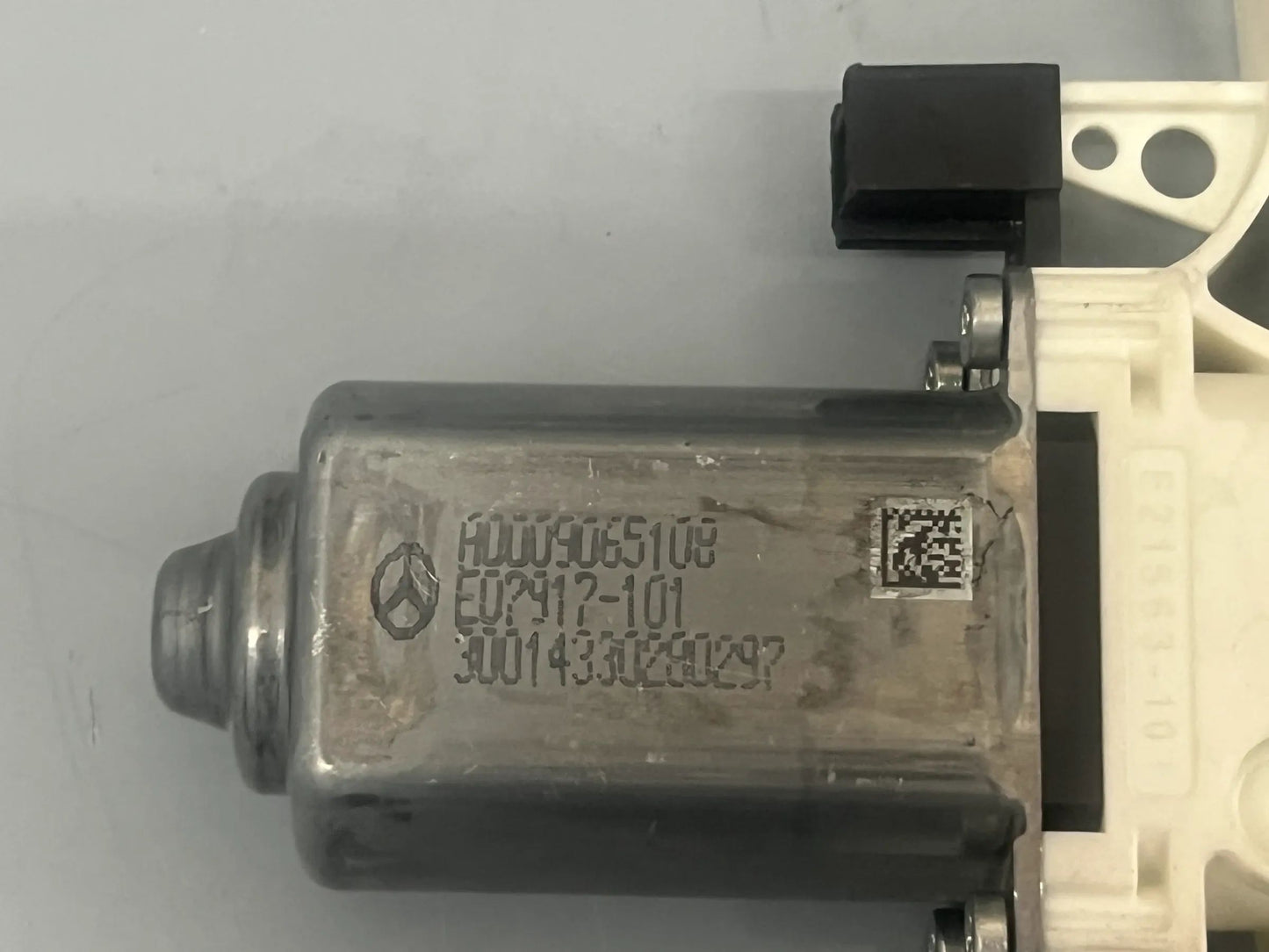 Original Mercedes-Benz Getriebemotor Fensterheber A0009065108 NEU