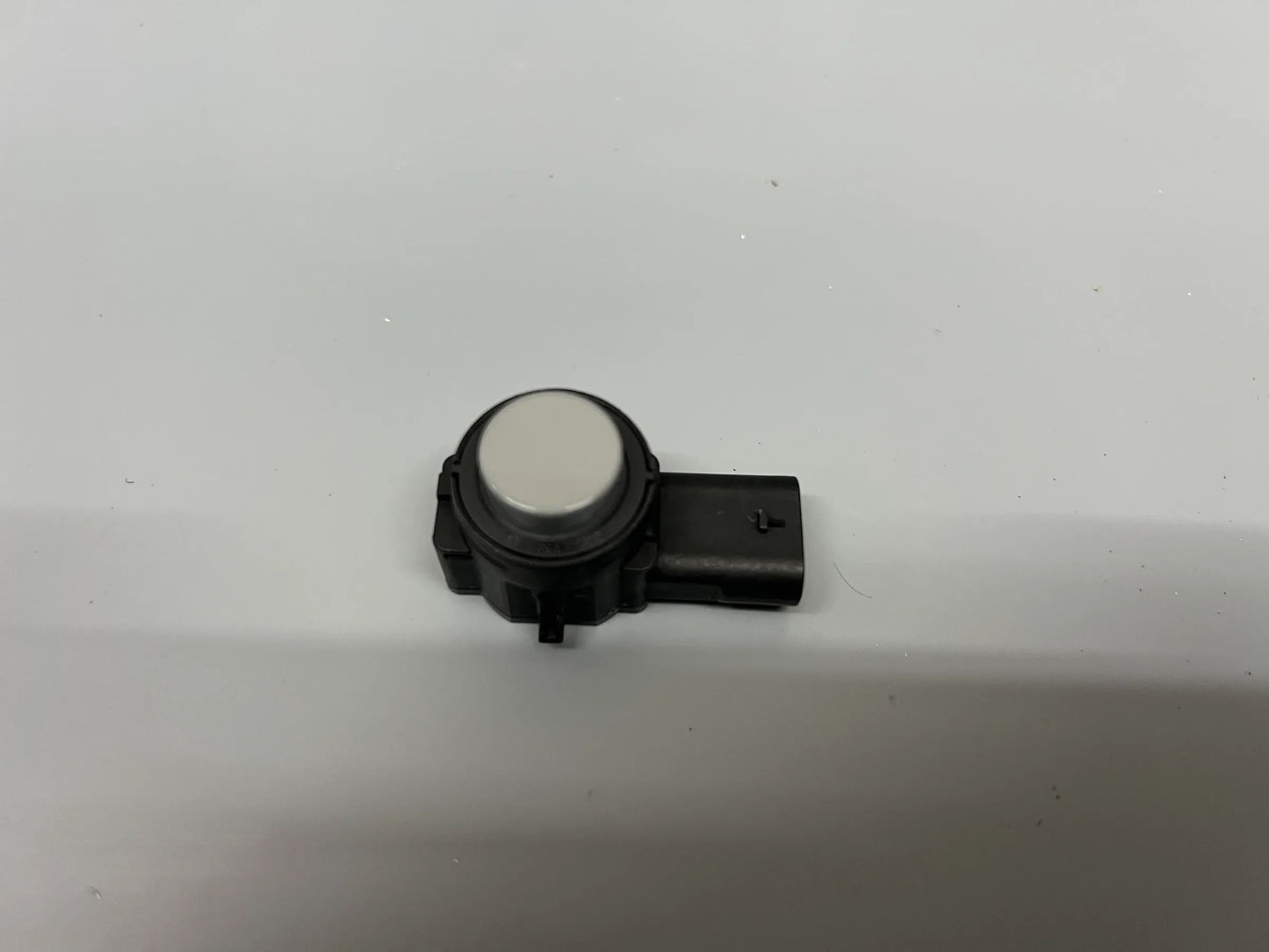 ORIGINAL Mercedes-Benz Parktronik Sensor PDC PTS Parksensor A2239054210 NEU