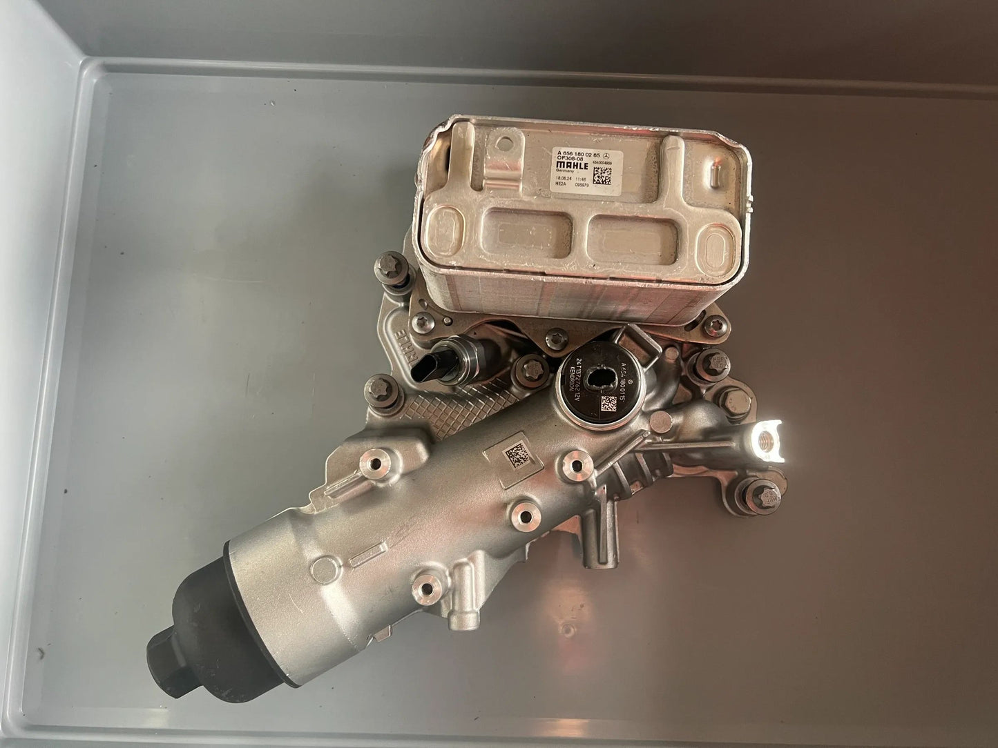 Original Mercedes-Benz Ölkühler mit Ölfilter A6561804400 OF308-08 NEU