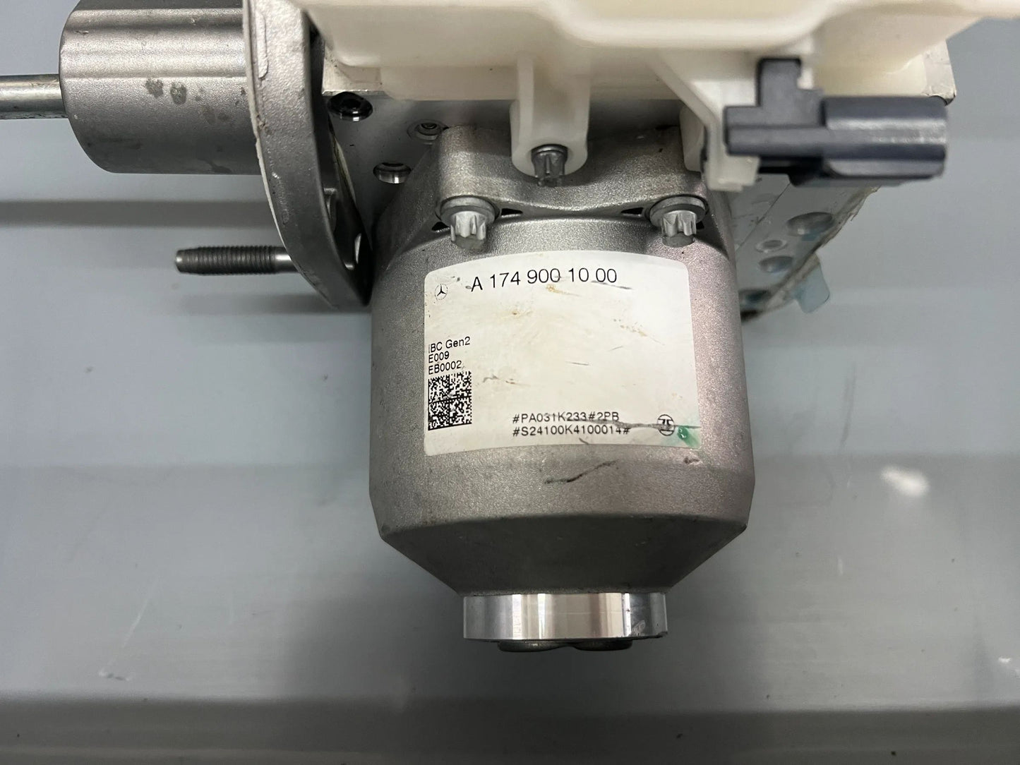 Original Mercedes Benz Elektromechanische Servolenkung A1749001000 NEU