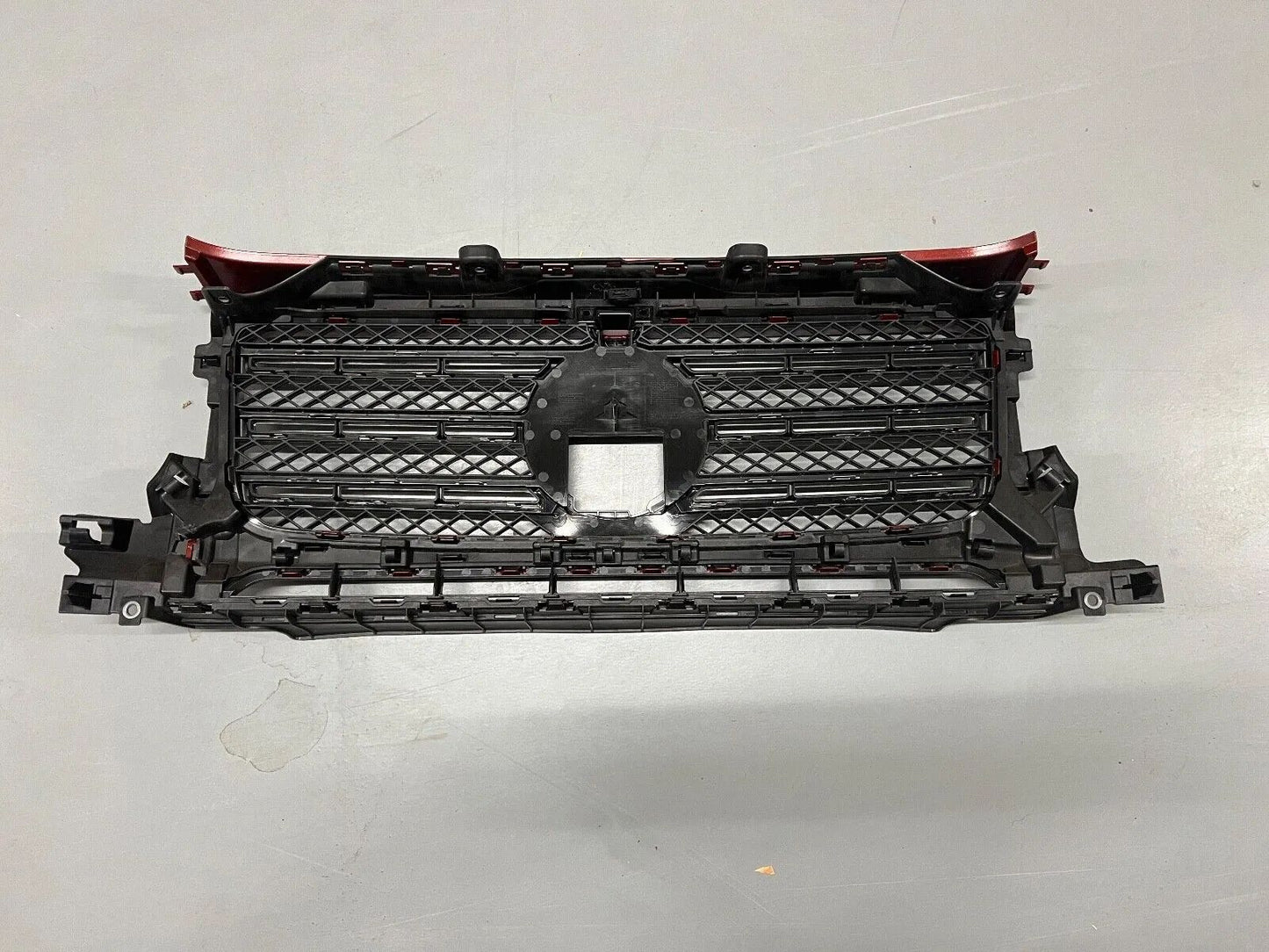 ORIGINAL Mercedes Benz G-Klasse W463 Kühlerverkleidung A4638880400/A4638880300
