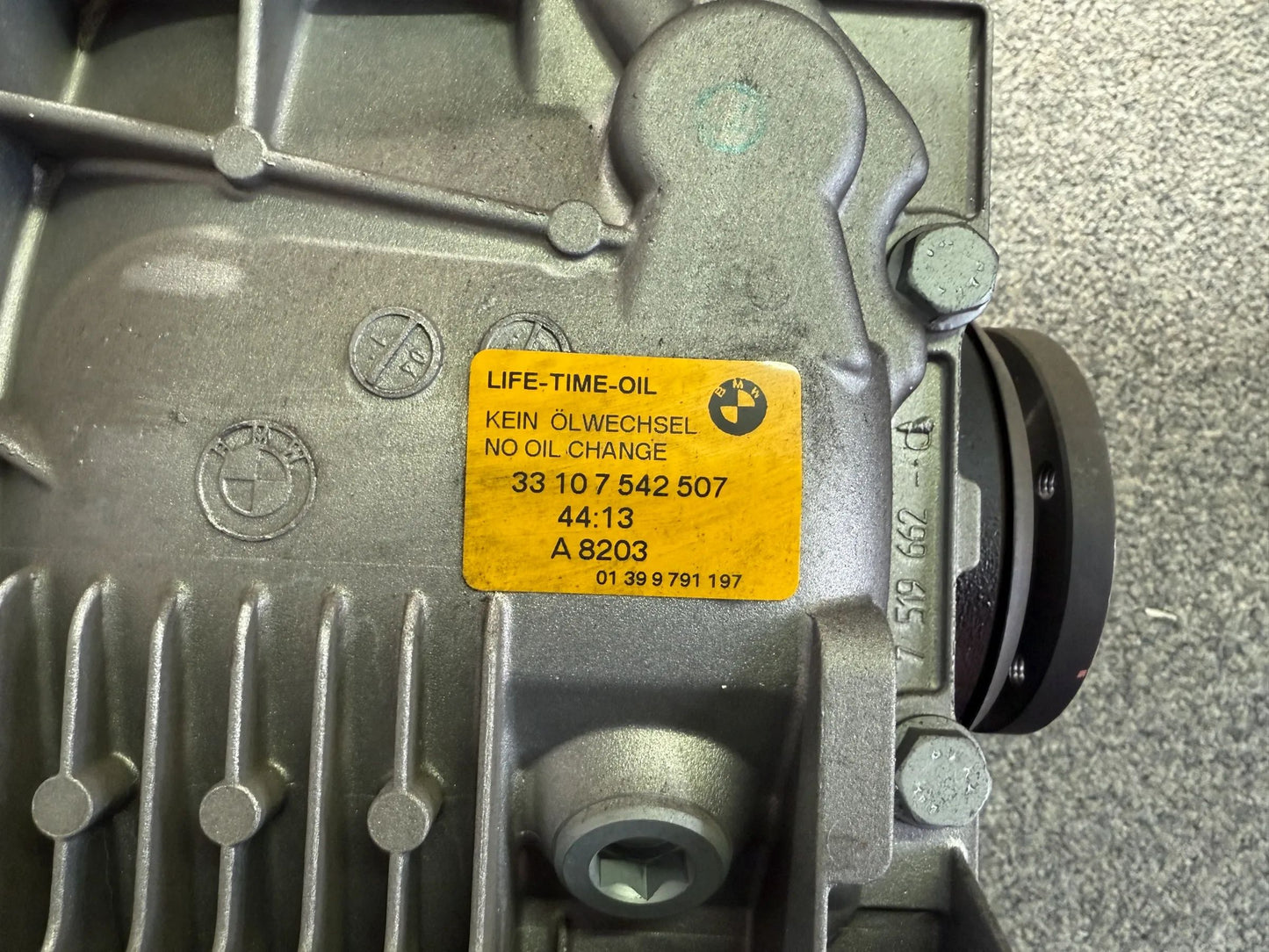 ORIGINAL BMW Hinterachsgetriebe 7542507 33107542507 NEU