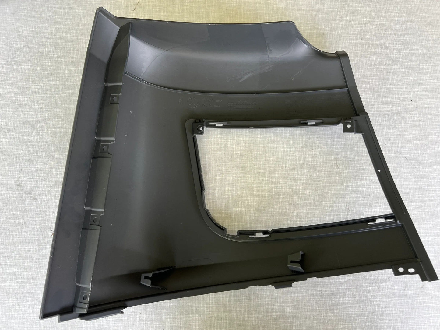 Original Mercedes-Benz Actros Frontstoßfänger rechts A9608850538 7G99