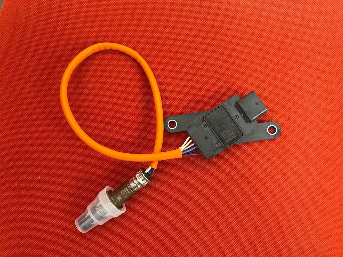 Original Mercedes Benz NOx Sensor A0009055813 NEU