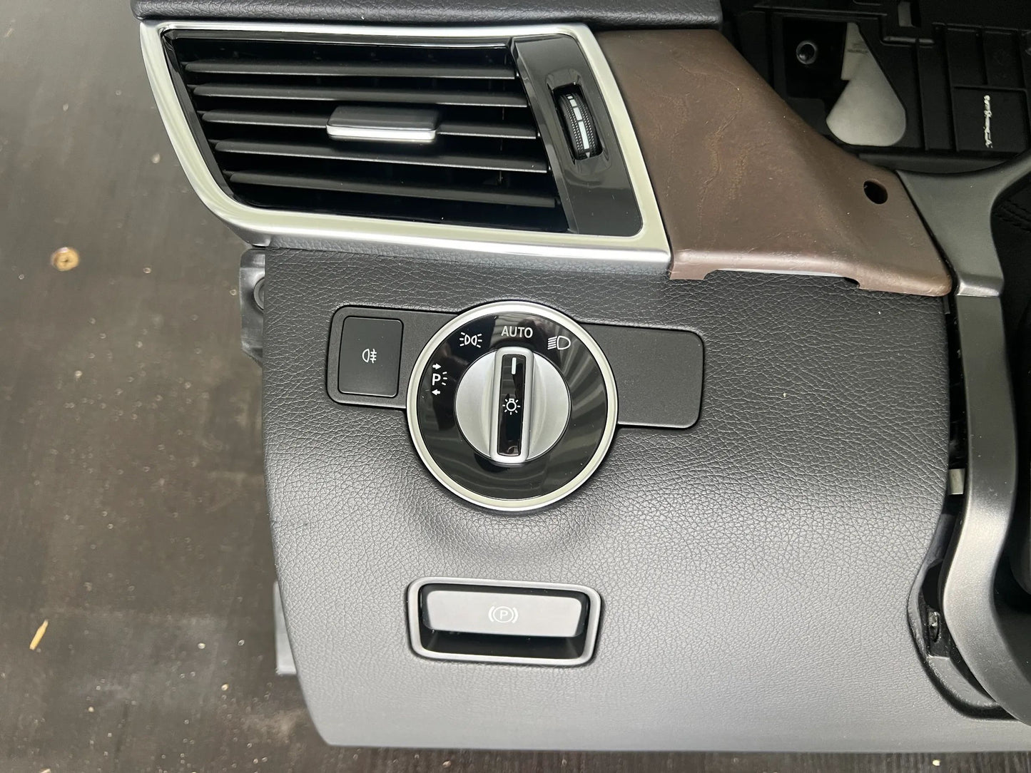 ORIGINAL MERCEDES BENZ ML/GLE W166 ARMATURENBRETT / COCKPIT NEU