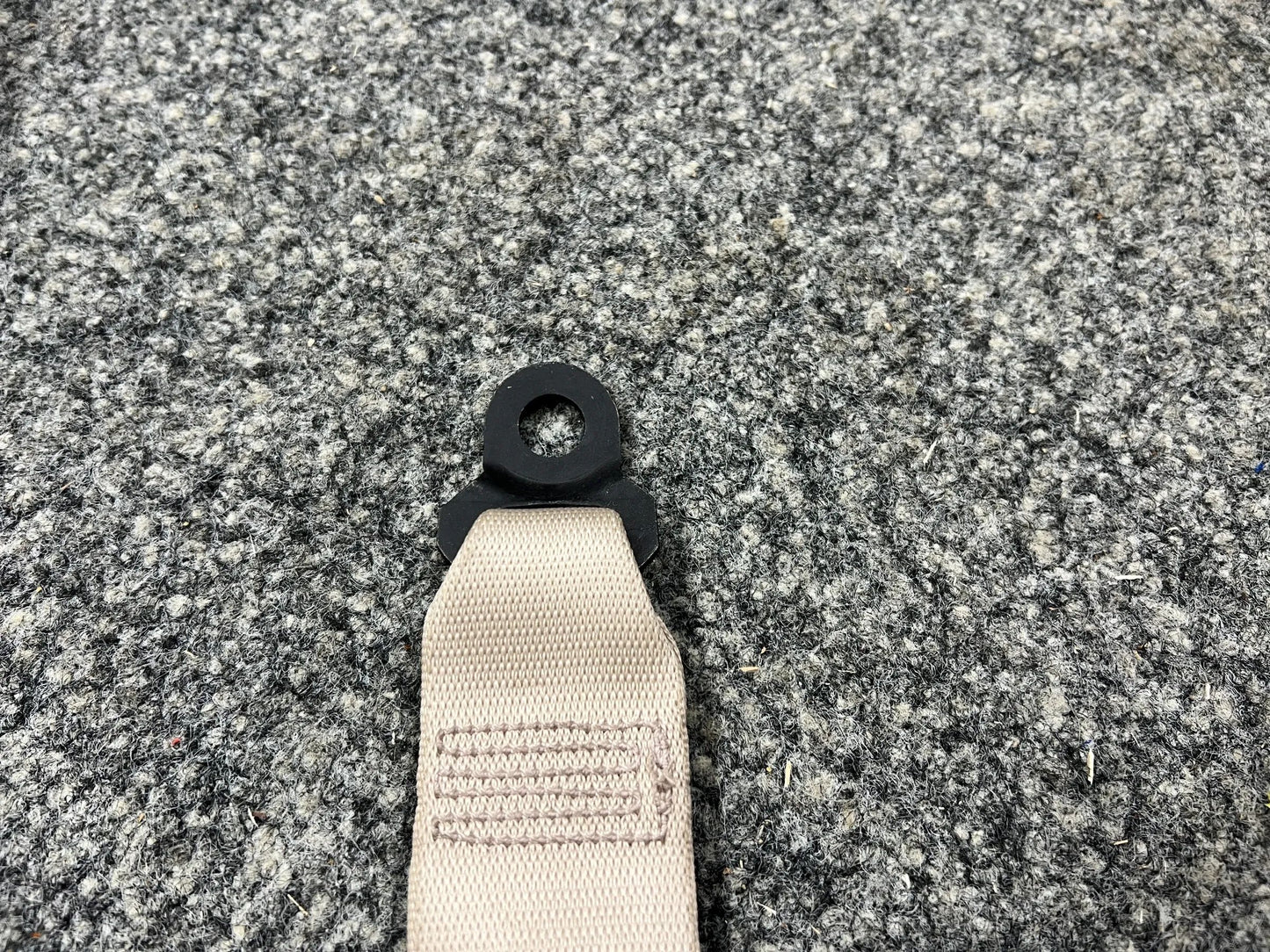 Original Mercedes-Benz V-Klasse W447/448 Gurt komplett links 634241800A Beige
