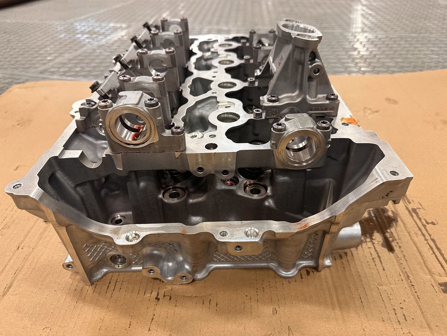 Original BMW Zylinderkopf  7829187 L450H213 NEU