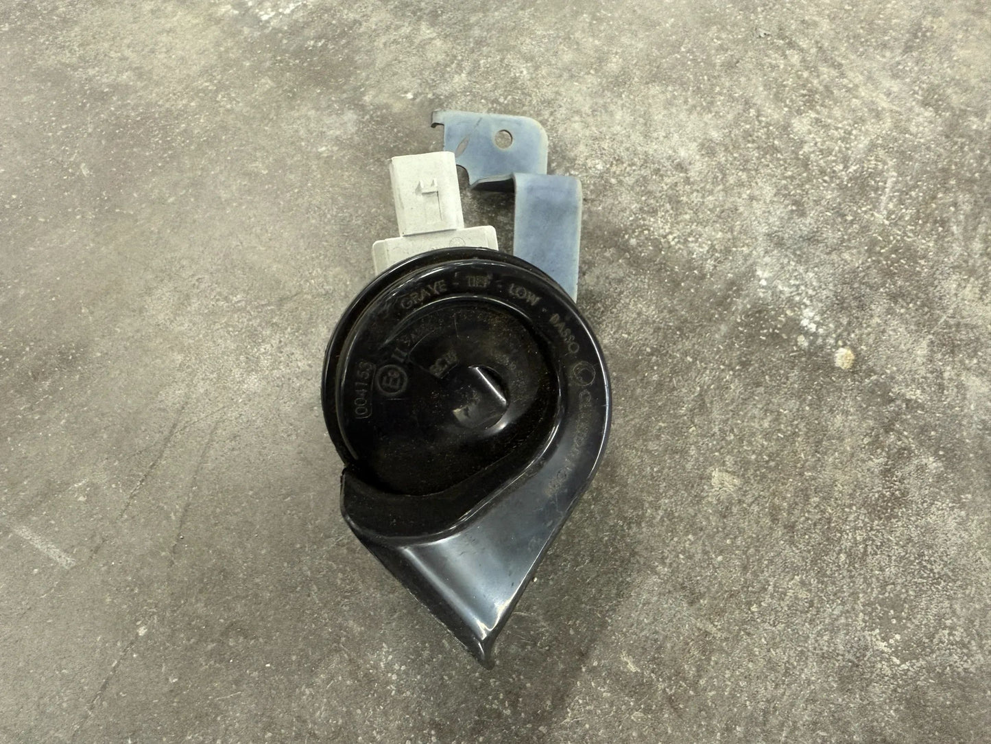 Original BMW I12 i15 i8 Hupe Fanfare Tiefton elektronisch 7410480 5A70162 NE
