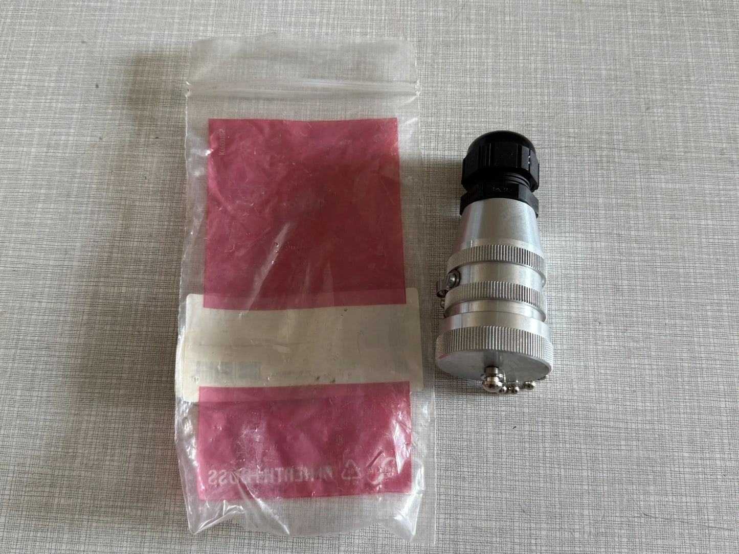 Original Herth+Buss Fahrzeugteile GmbH & Co. KG Steckdose 51305821 NEU