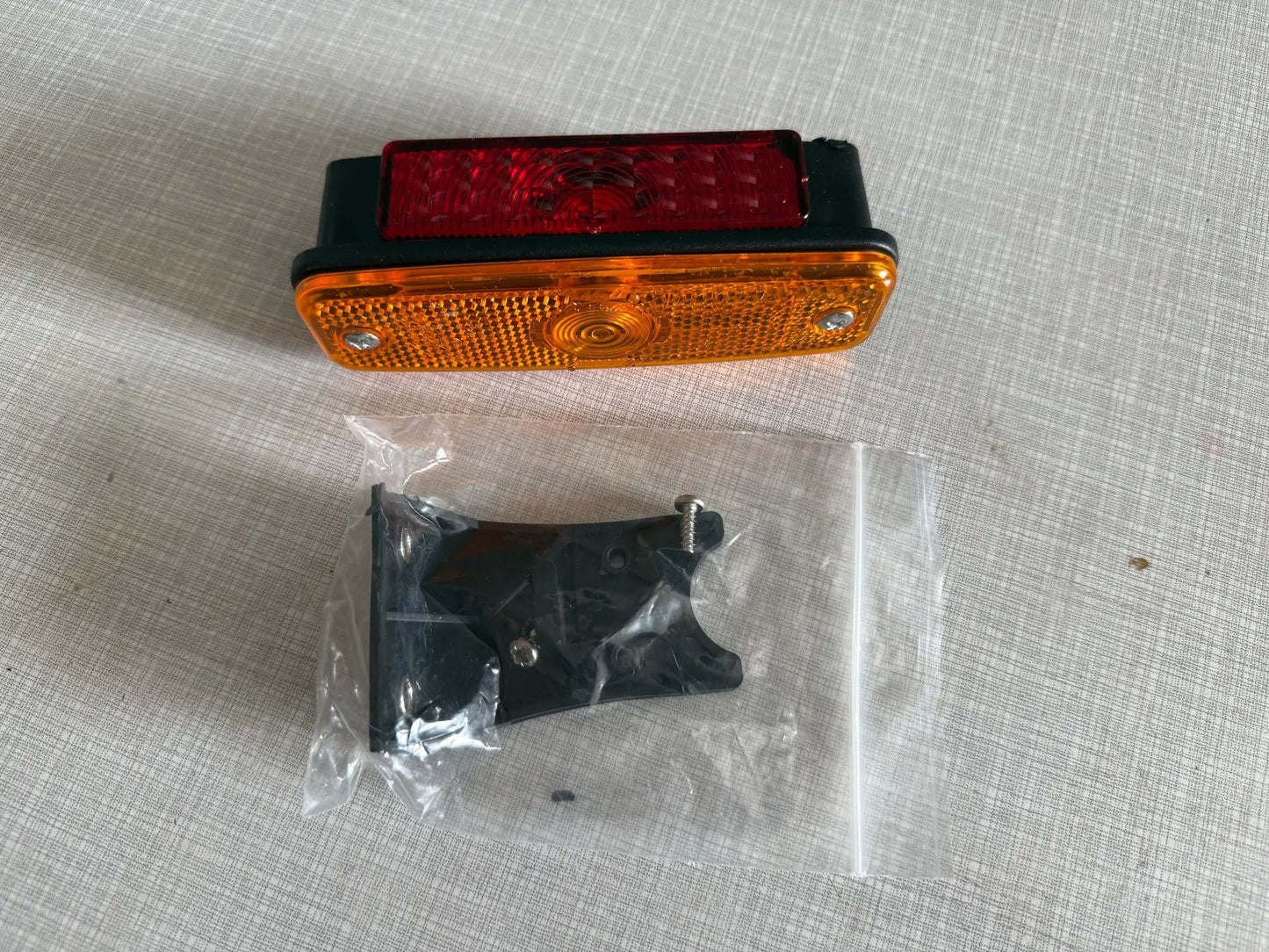 Original Herth+Buss Fahrzeugteile GmbH & Co. KG Umrissleuchte 82710292 NEU