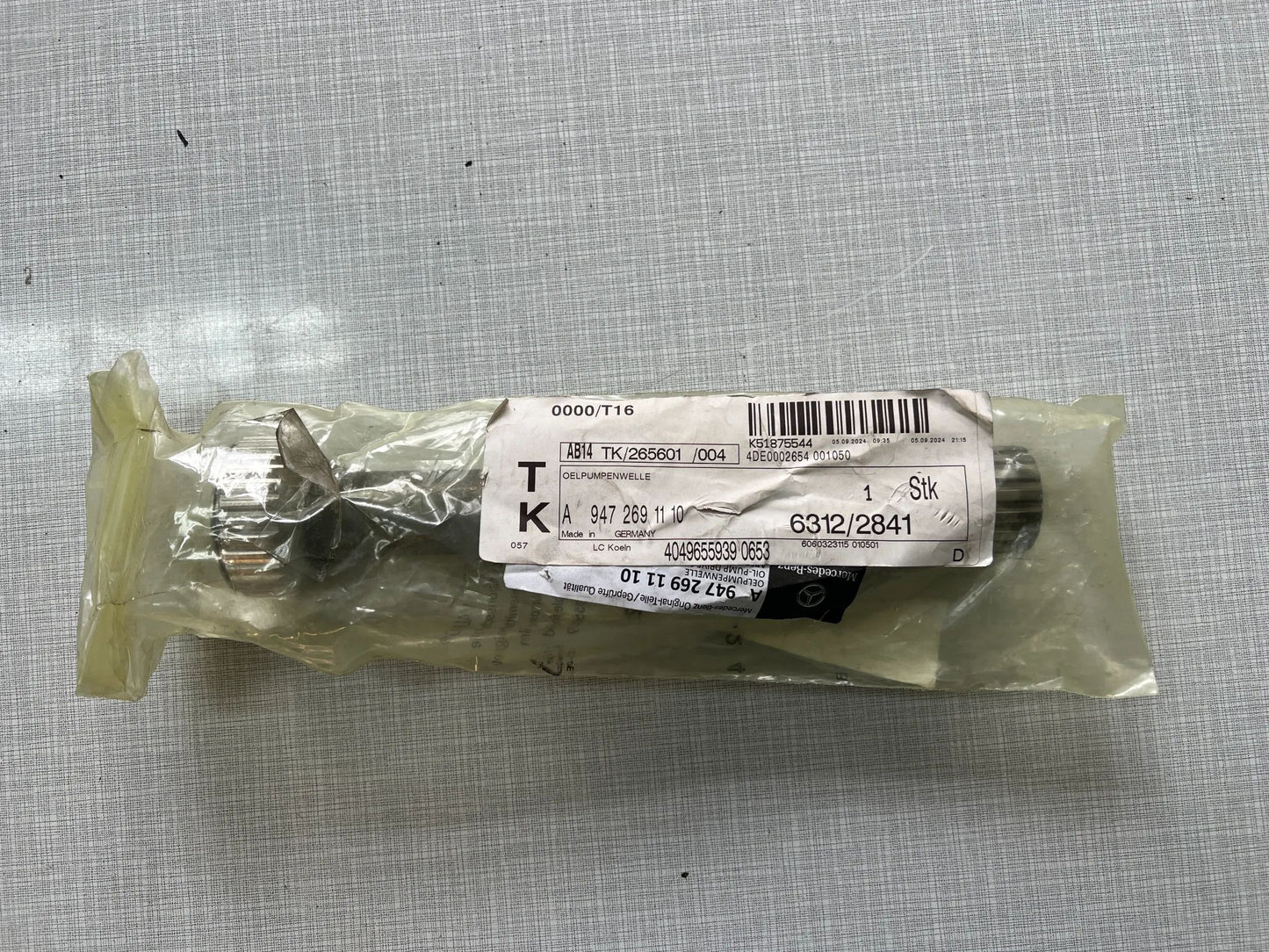Mercedes Benz 9-Gang Getriebe 715 Ölpumpenwelle Welle Ölpumpe A9472691110 NEU