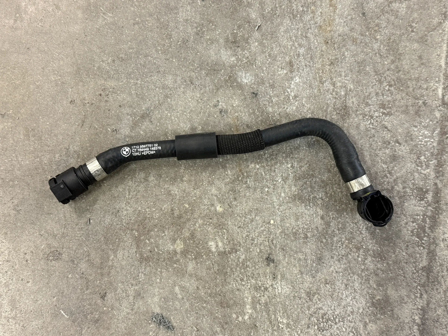 Original BMW Schlauch Zylinderkopf-Ausgleichsbehälter 8597751 NEU
