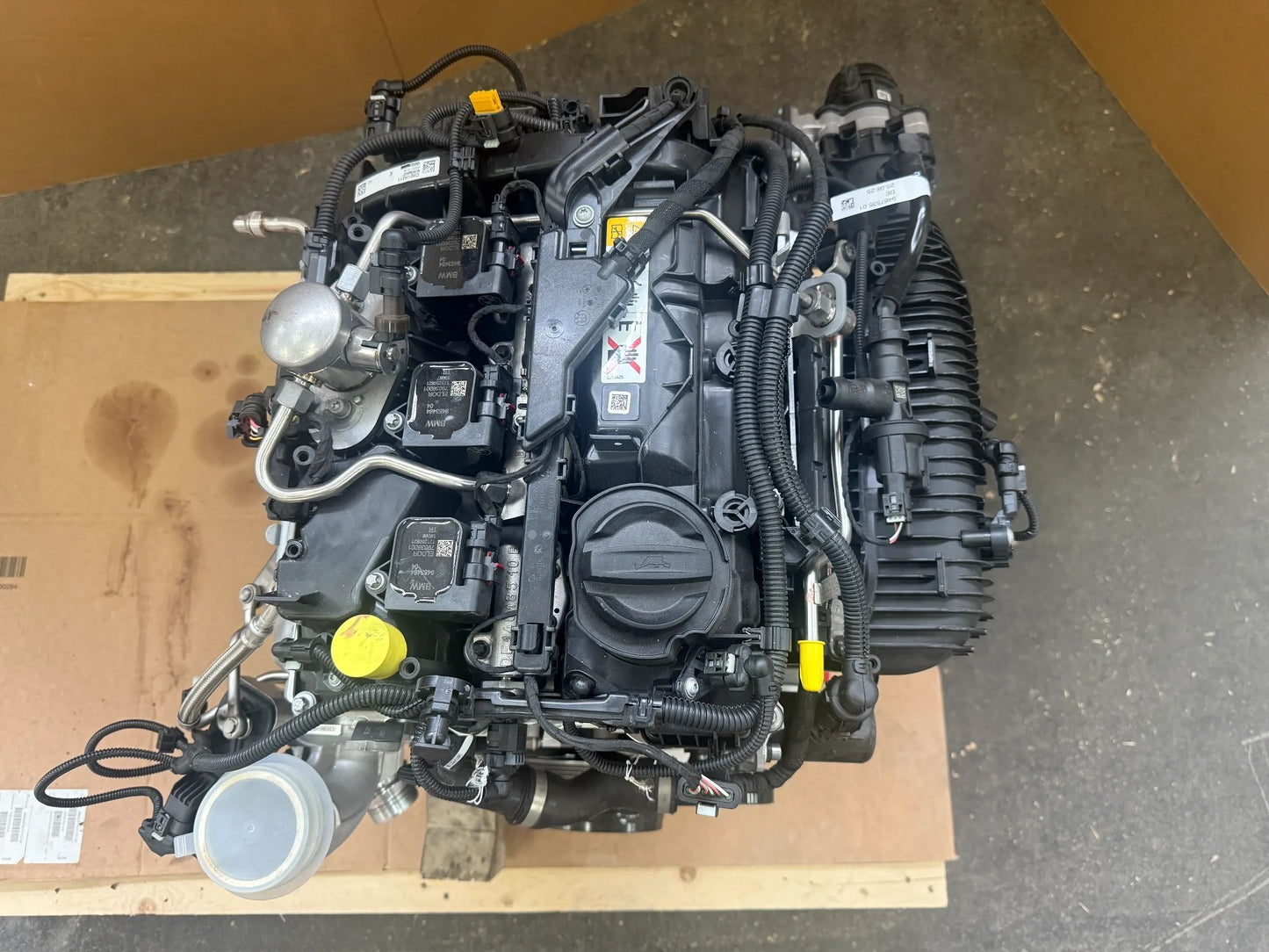Original BMW/MINI Motor 3-Zylinder B38 B38A15M2 8699725 NEU