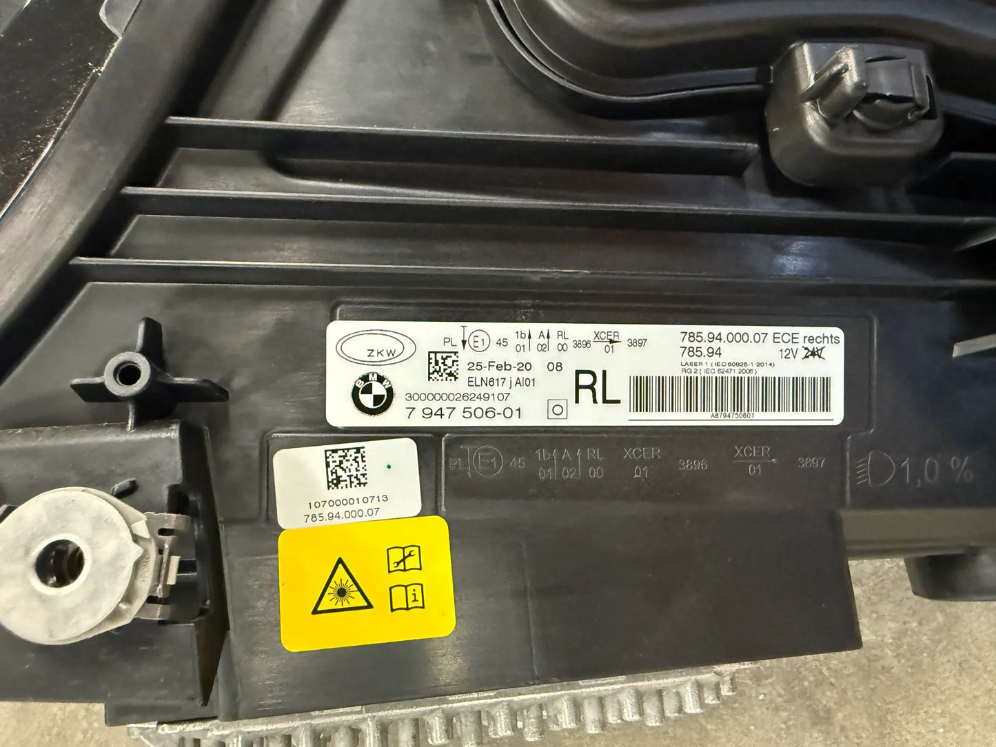 Original BMW i12 i15 i8 LED Scheinwerfer mit Steuergerät mit Blinklicht 7947506
