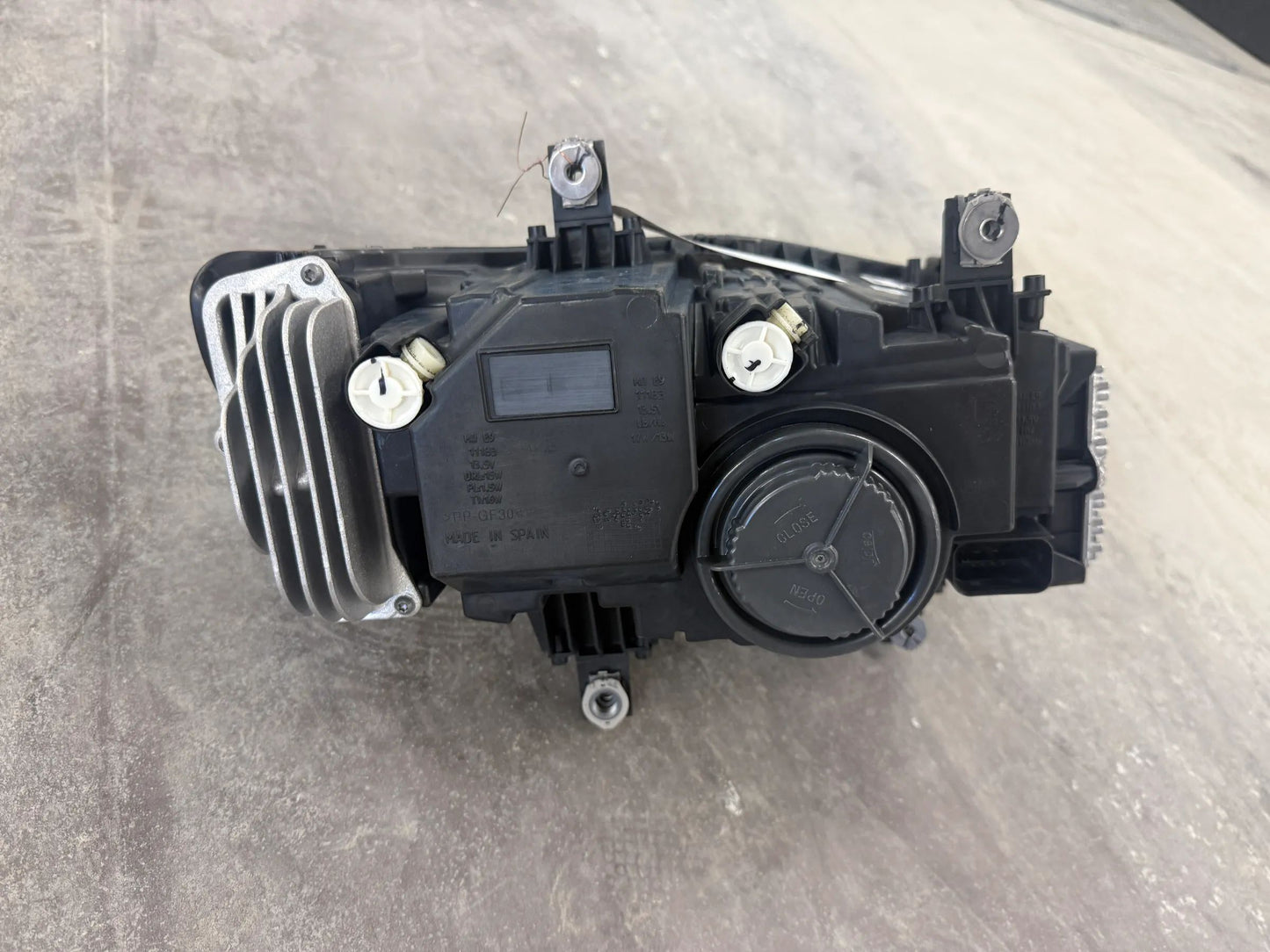 Original BMW i12 i15 i8 LED Scheinwerfer mit Steuergerät mit Blinklicht 2707363