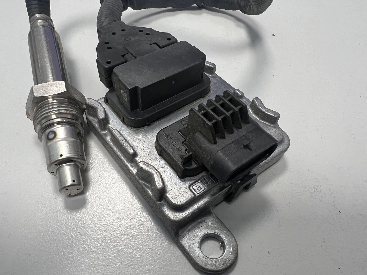 ORIGINAL Mercedes Benz NOX Sensor A0009059112 Lambdasonde NEU